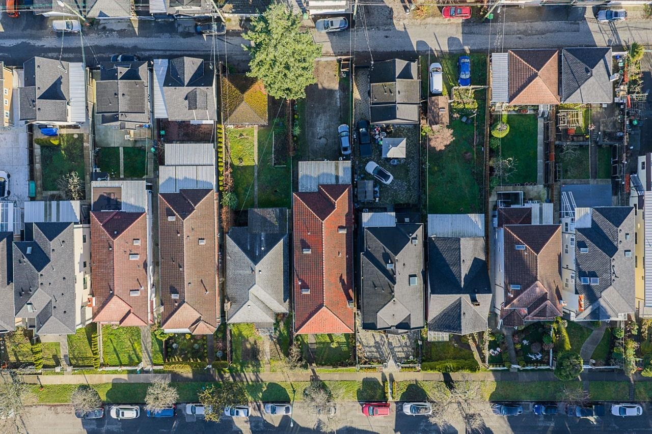 557 58Th Avenue E, Vancouver, BC