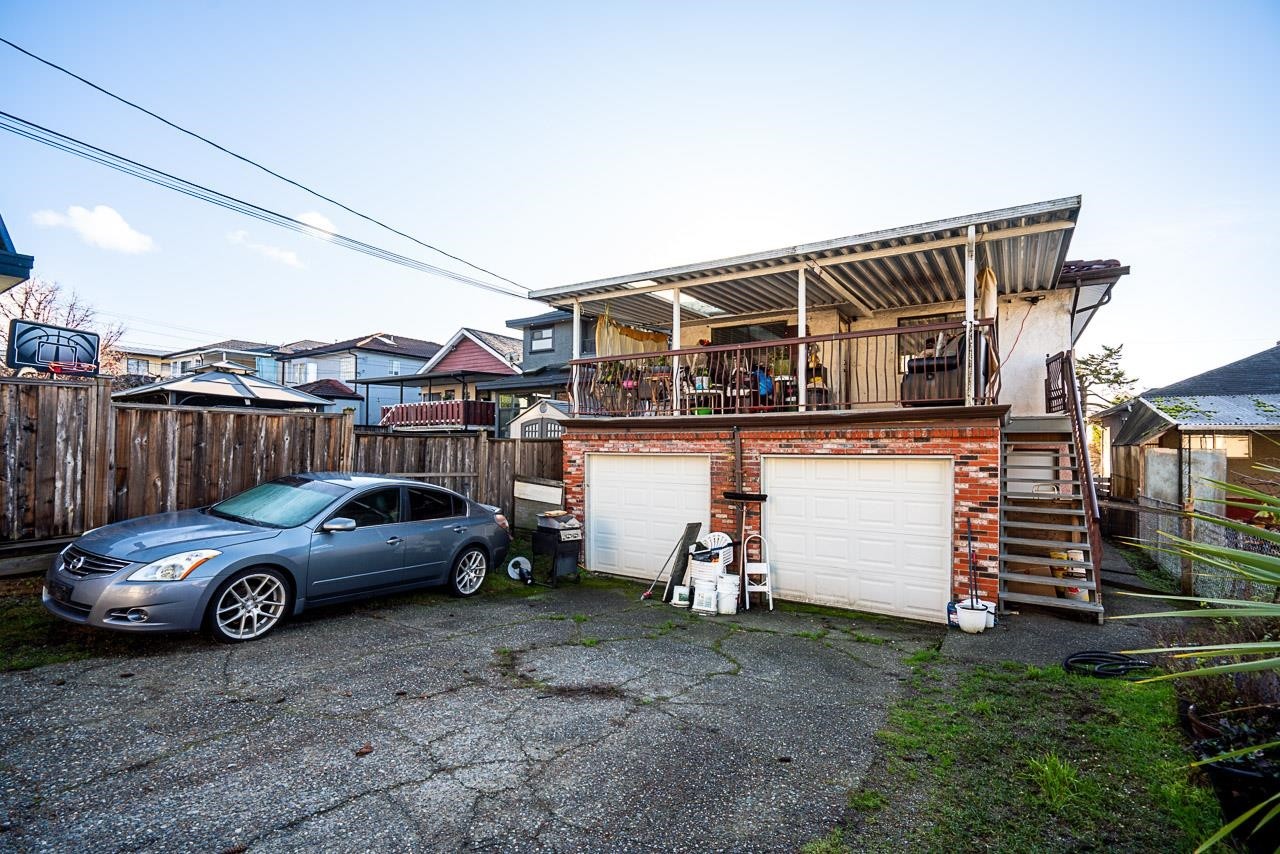 557 58Th Avenue E, Vancouver, BC