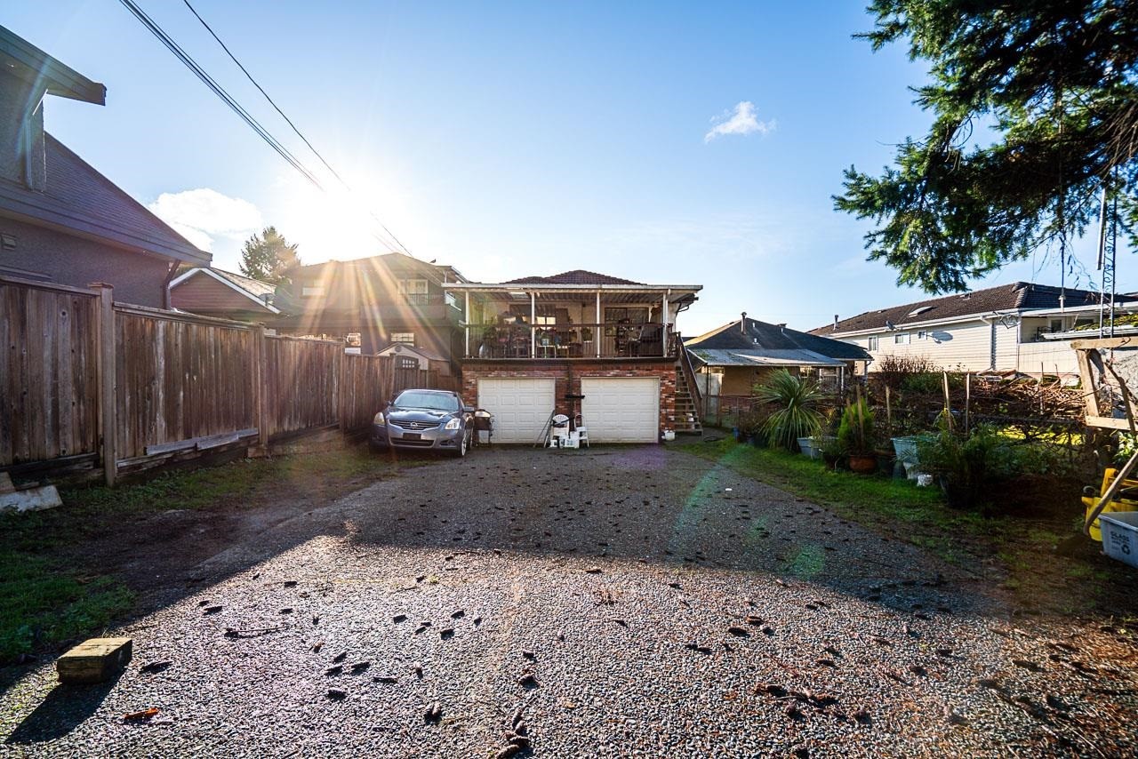 557 58Th Avenue E, Vancouver, BC