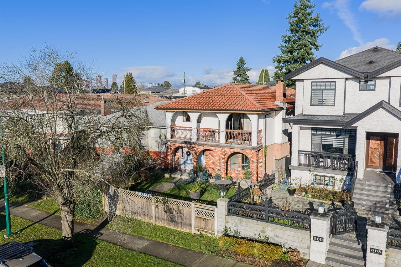 557 58Th Avenue E, Vancouver, BC