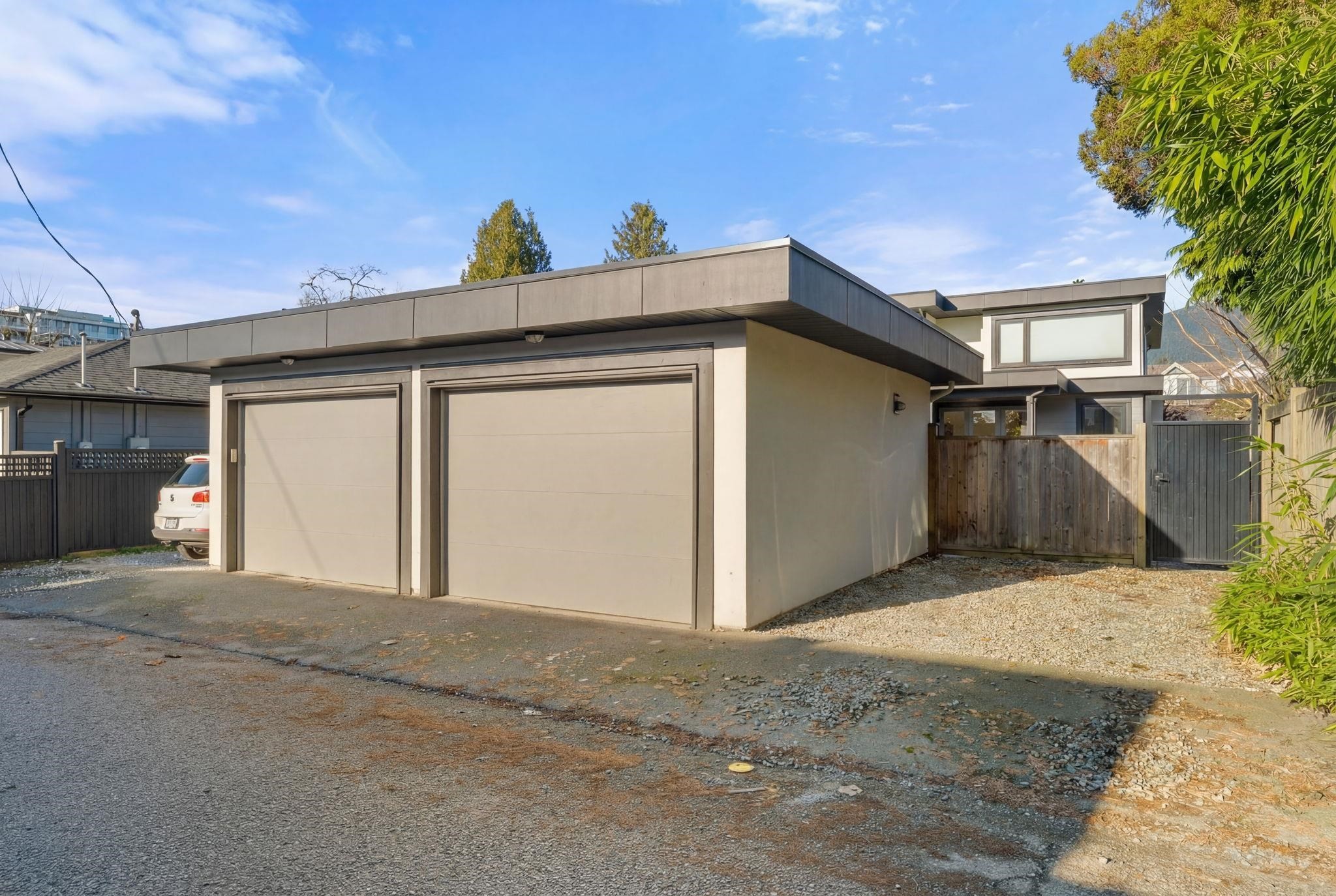 361 15Th Street E, North Vancouver, BC