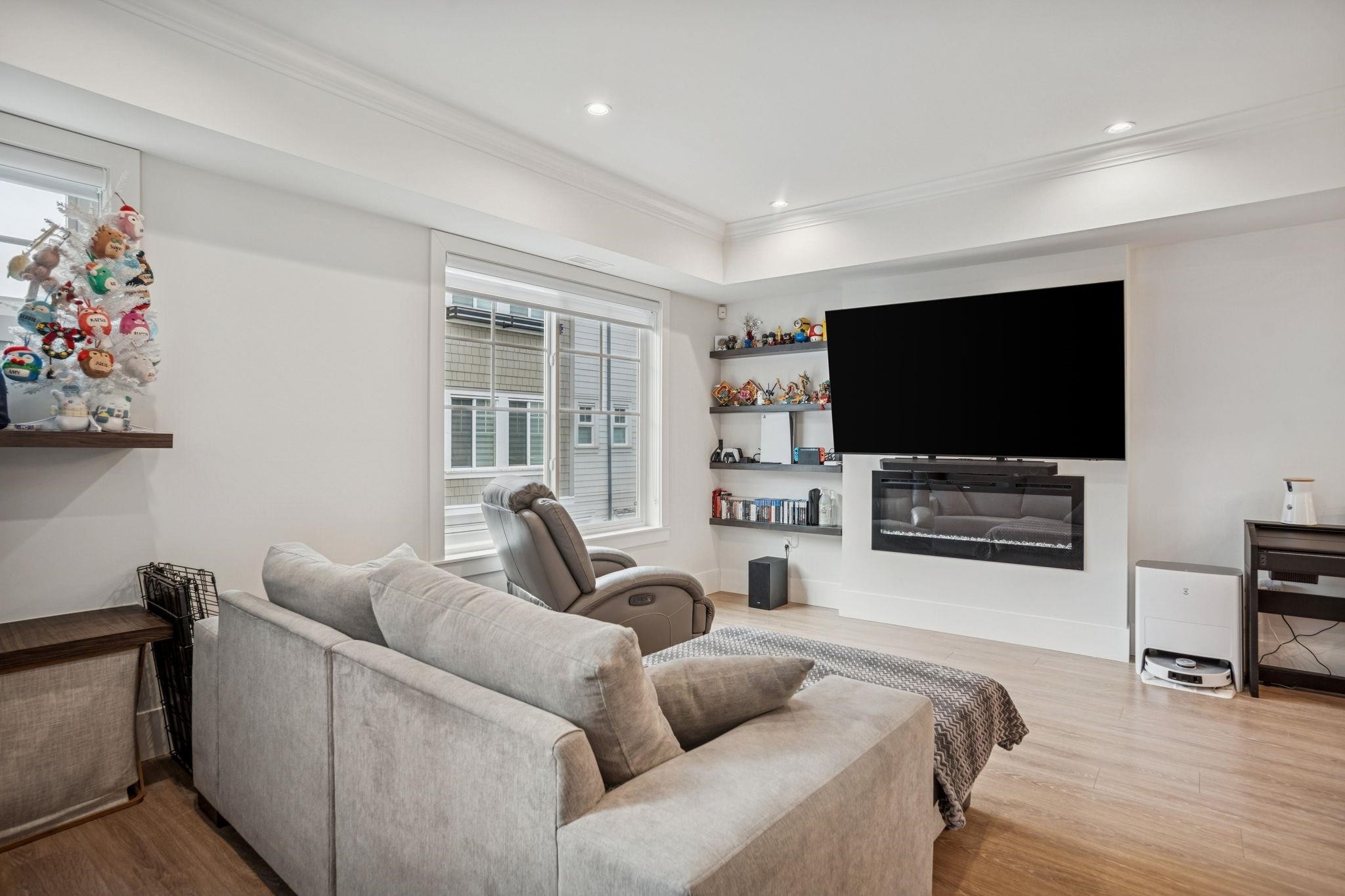 7-9211 Mckim Way, Richmond, BC