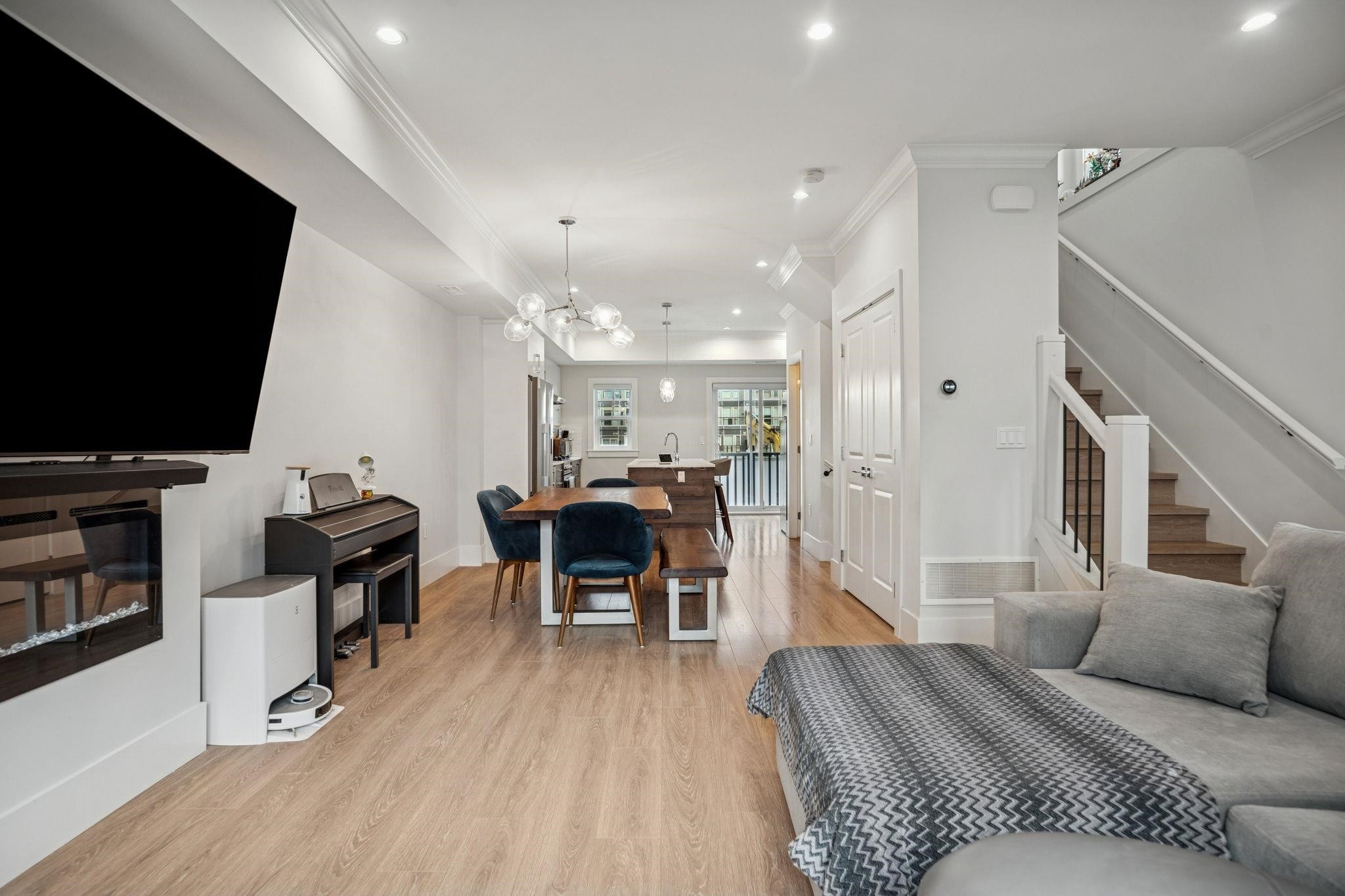 7-9211 Mckim Way, Richmond, BC