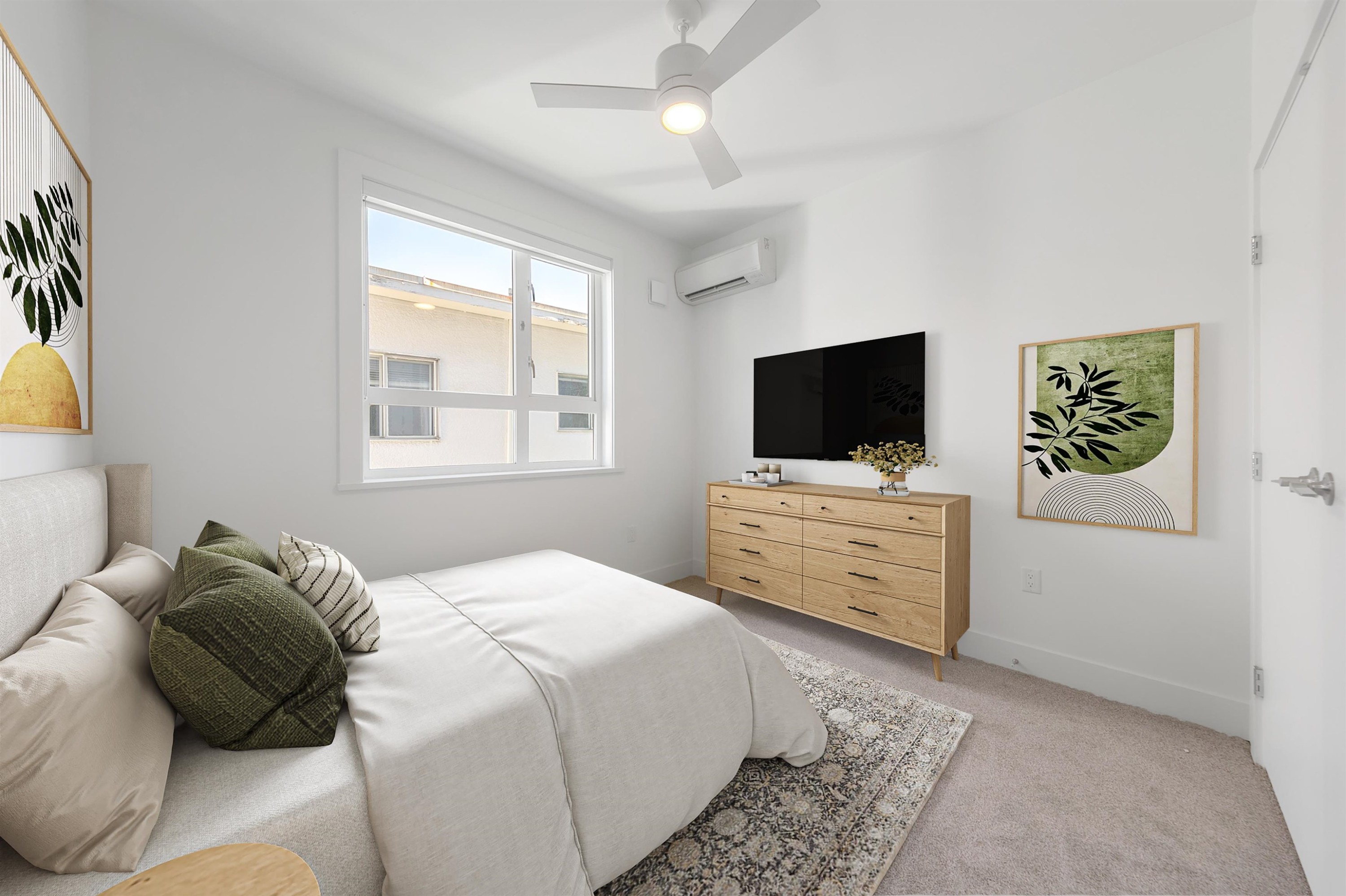 2431 Broadway W, Vancouver, BC