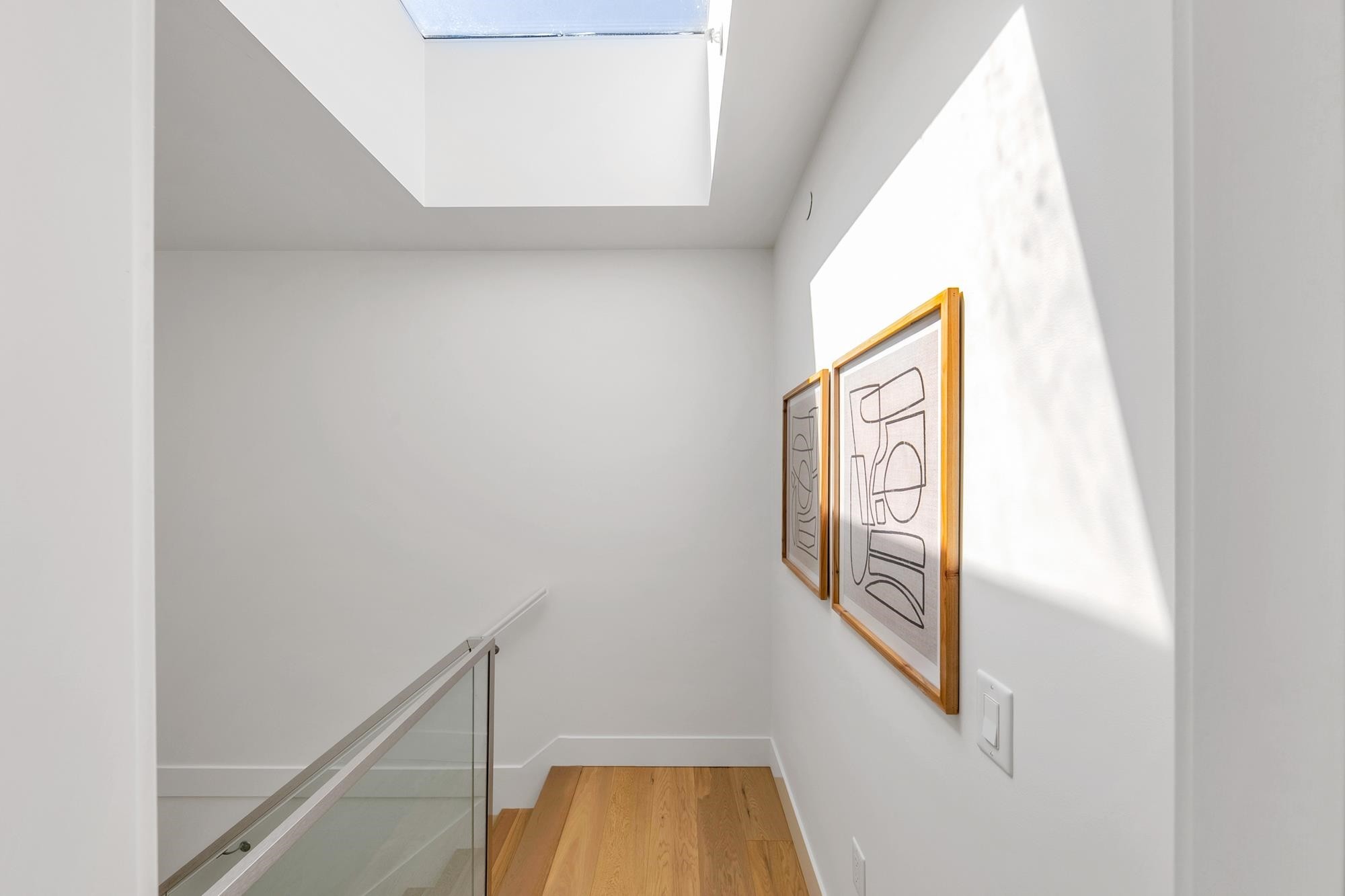 2431 Broadway W, Vancouver, BC