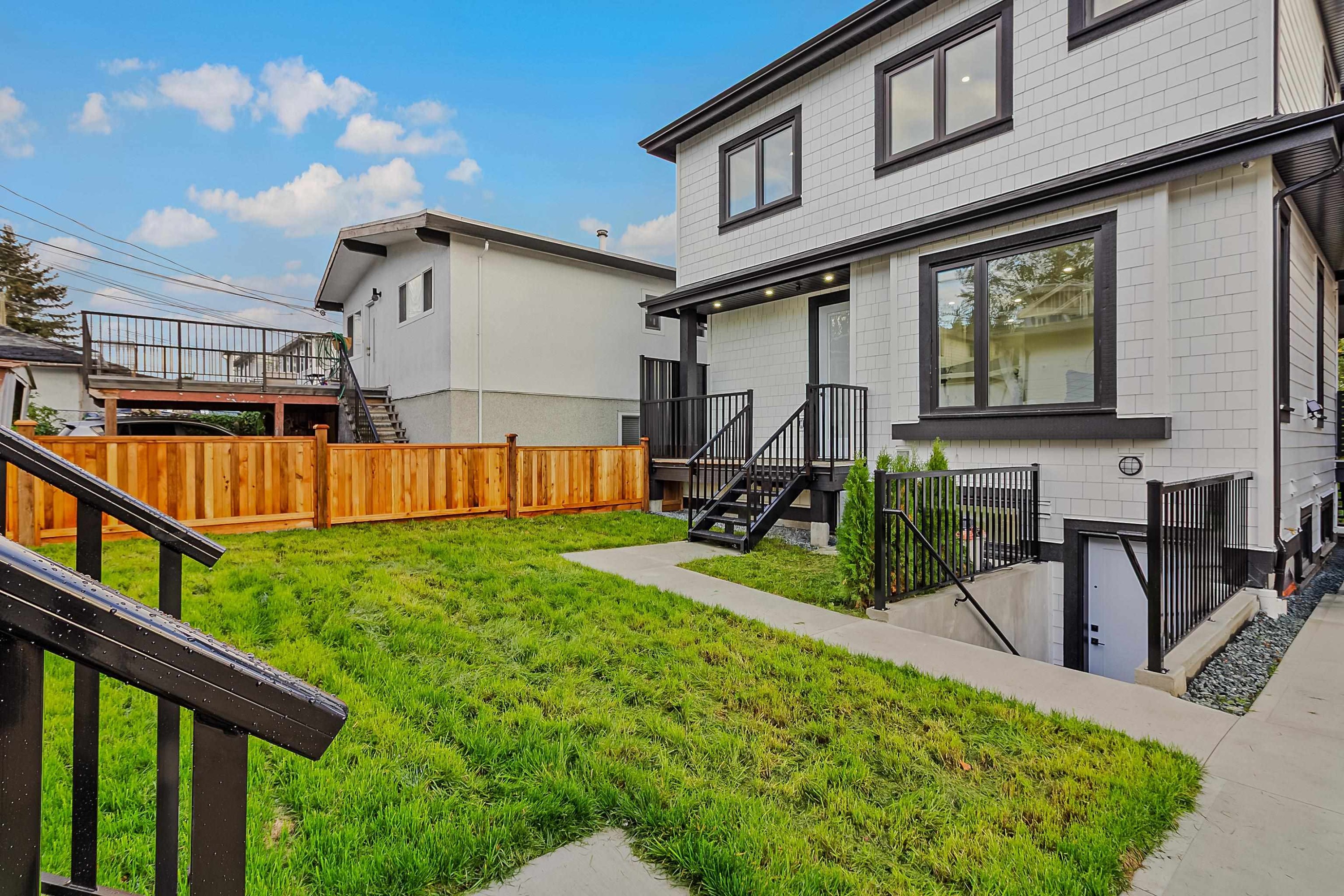 583 60Th Avenue E, Vancouver, BC