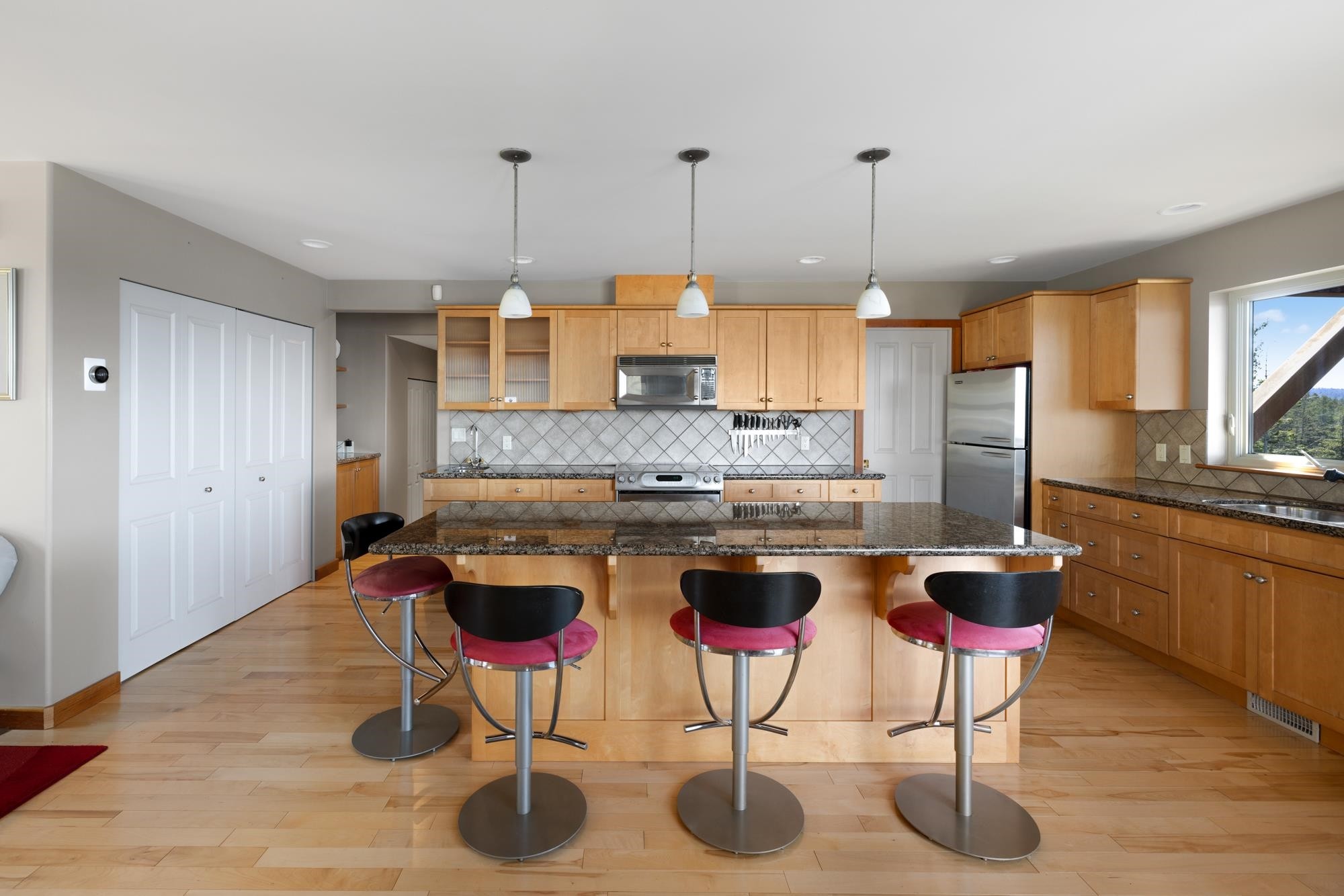 9987 Welcome Wynd, Halfmoon Bay, BC