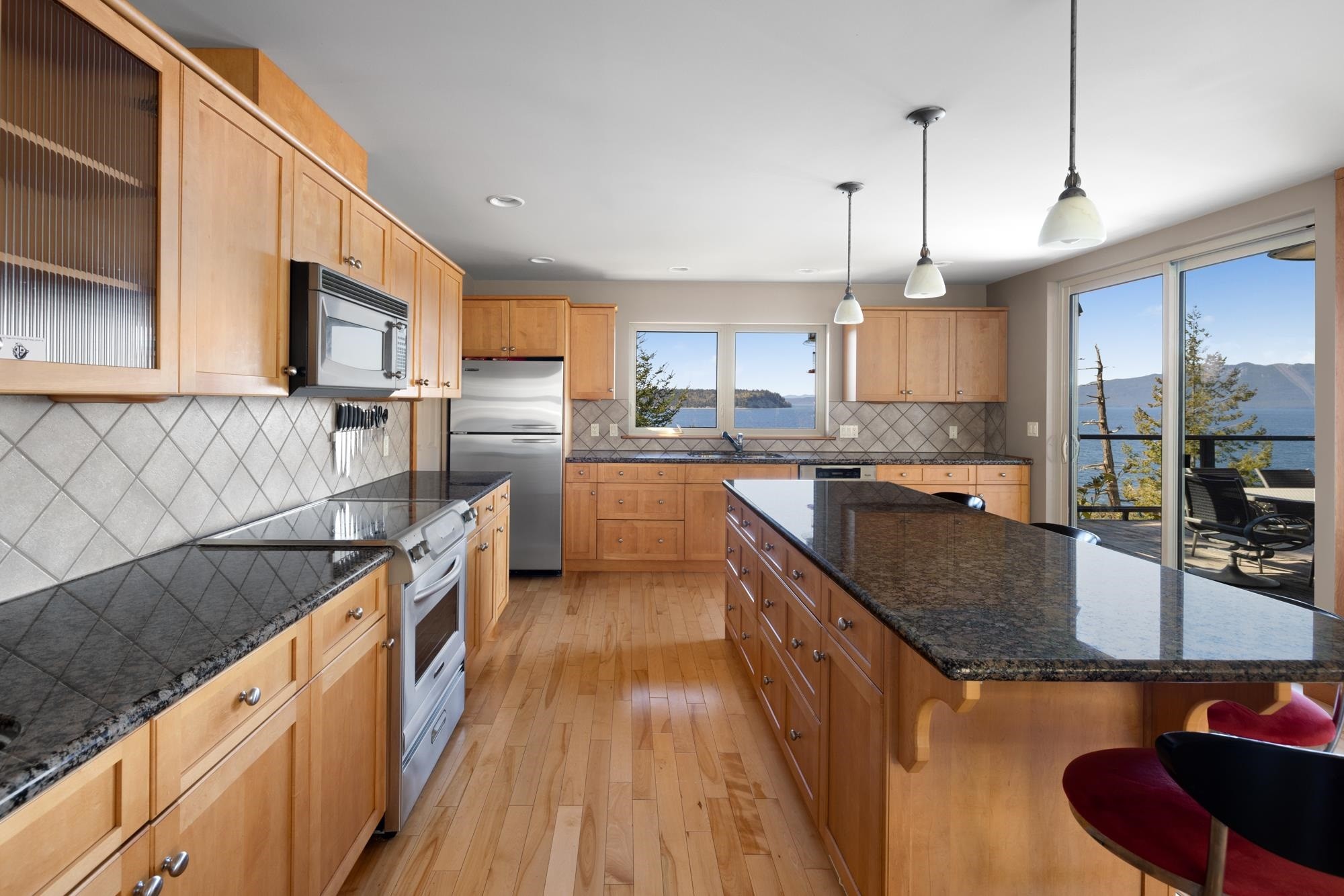 9987 Welcome Wynd, Halfmoon Bay, BC