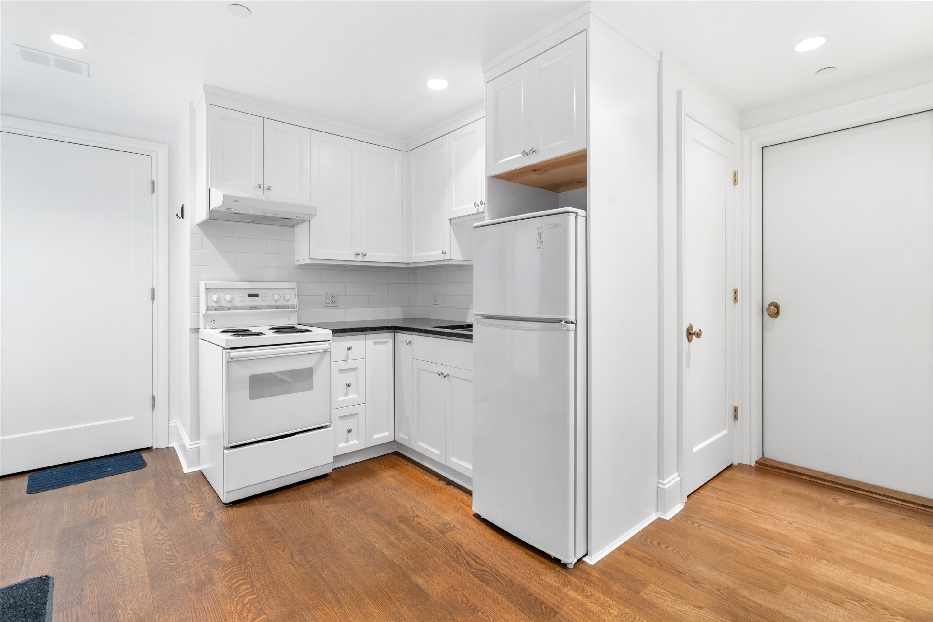 1398 Lawson Avenue, West Vancouver, BC