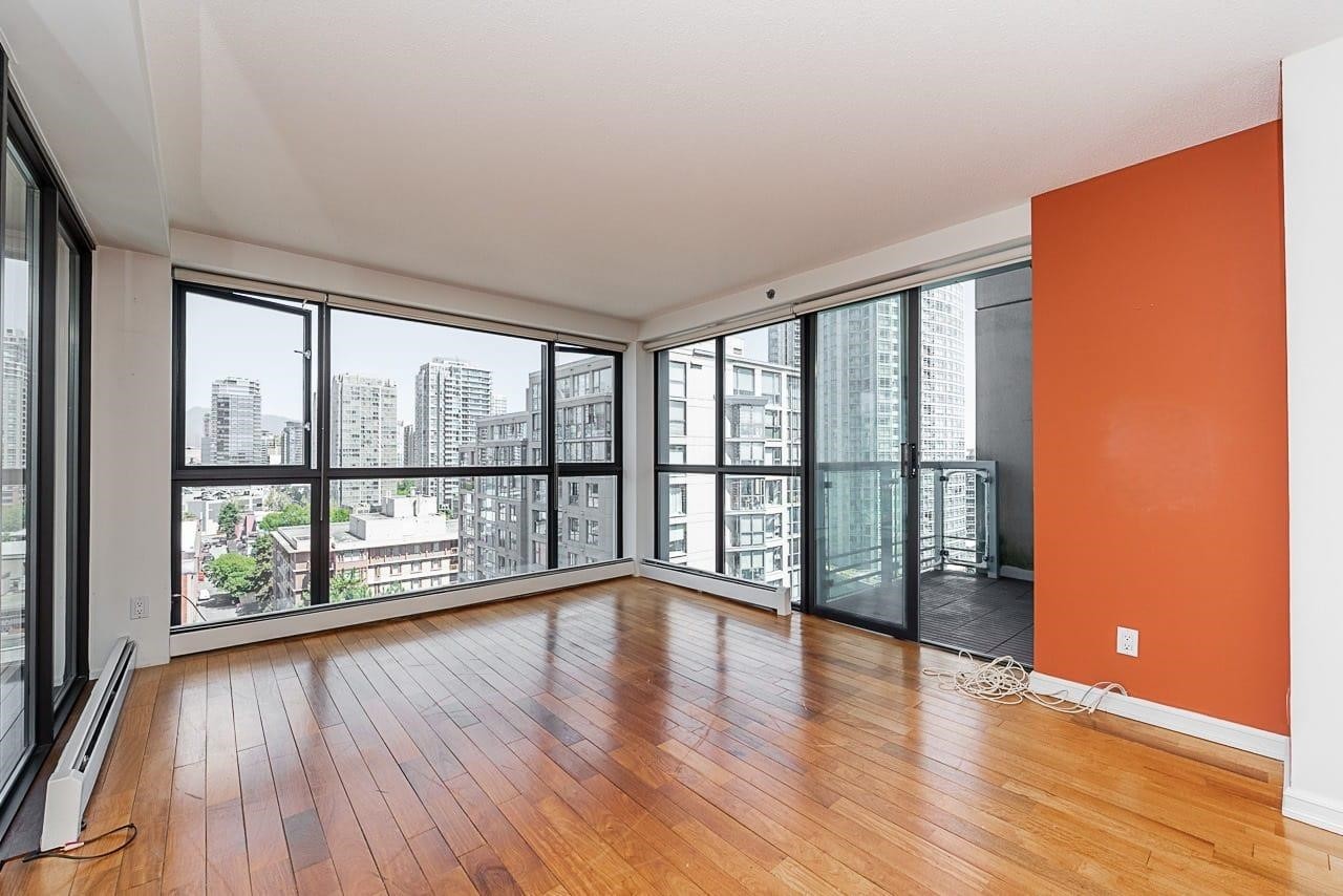 1304-283 Davie Street, Vancouver, BC