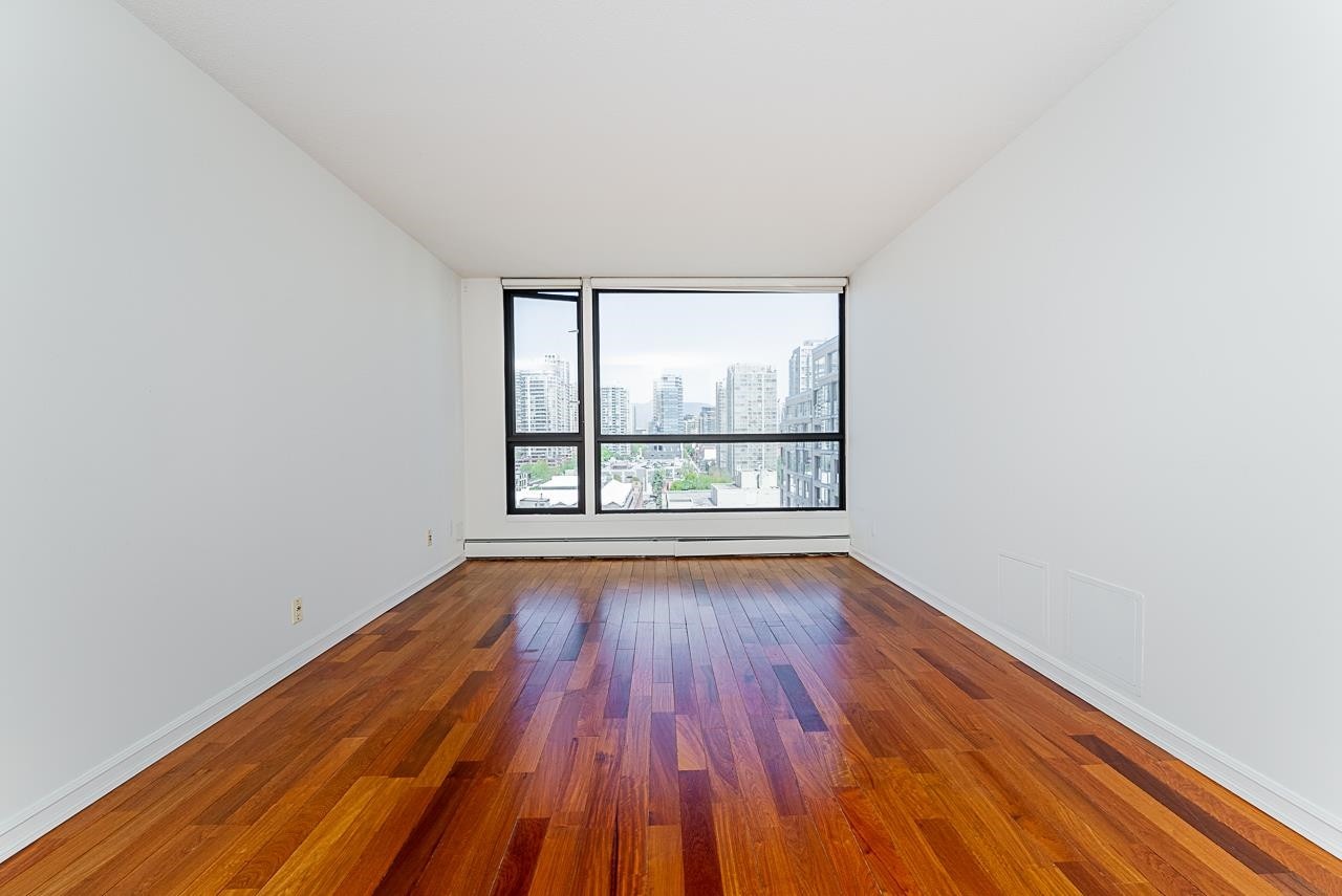 1304-283 Davie Street, Vancouver, BC