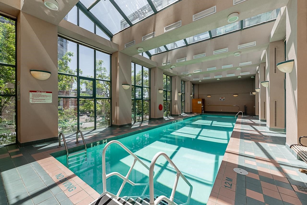 1304-283 Davie Street, Vancouver, BC