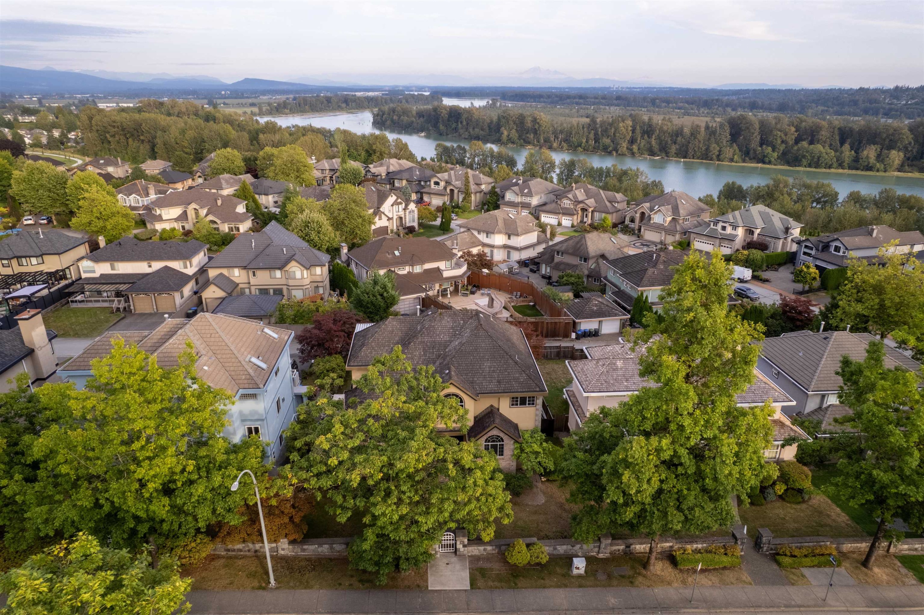 816 Citadel Drive, Port Coquitlam, BC