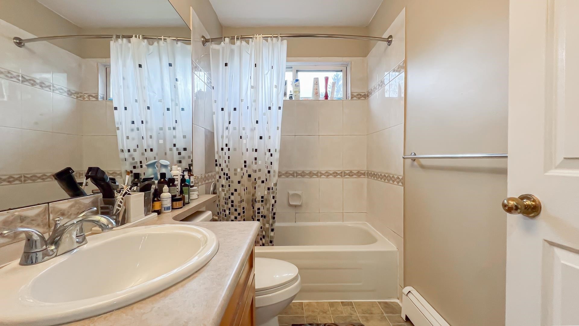 1553 Burrill Avenue, North Vancouver, BC