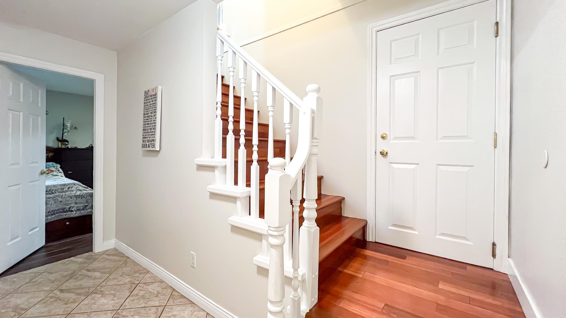 1553 Burrill Avenue, North Vancouver, BC