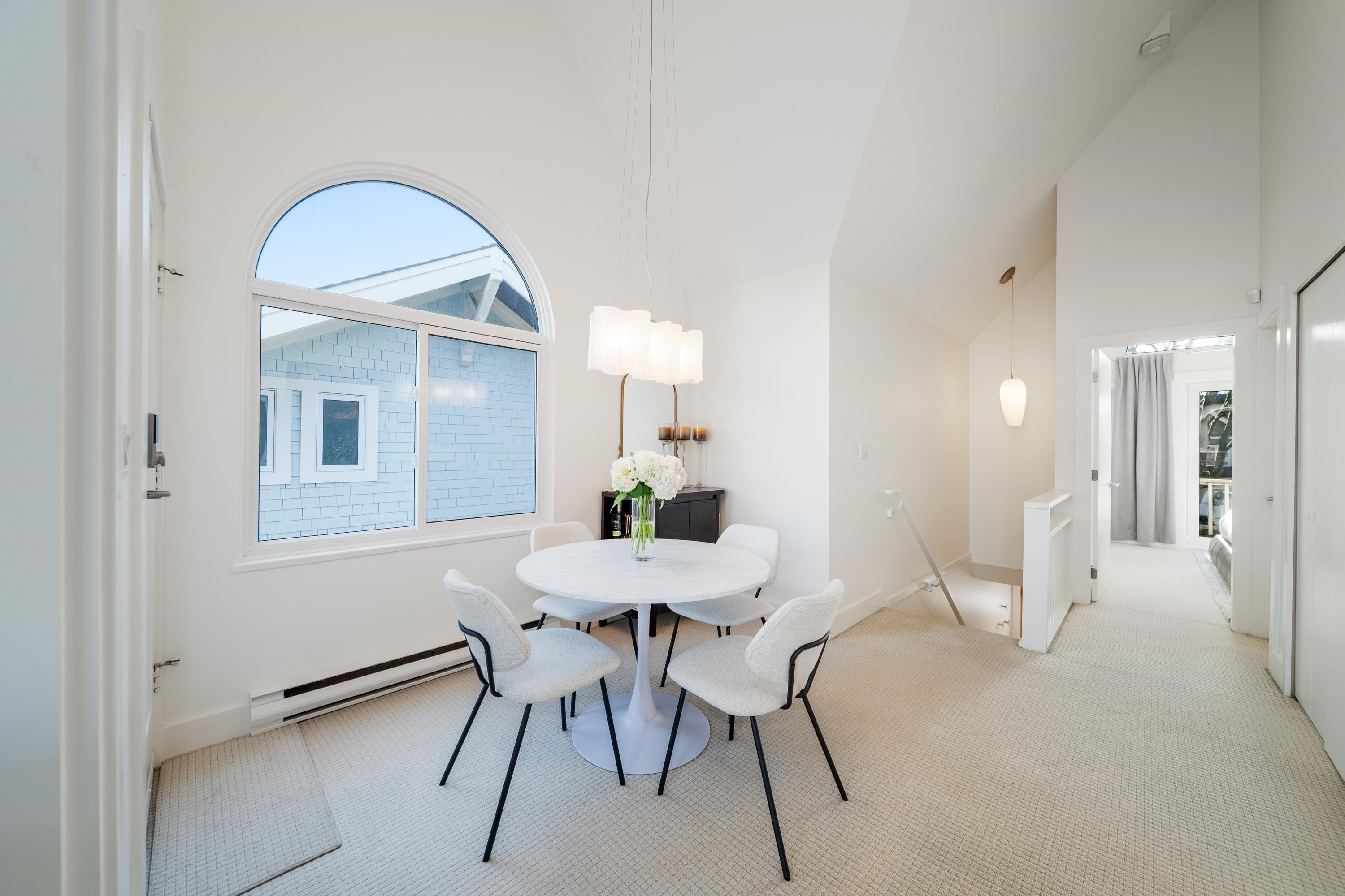 141 13Th Avenue W, Vancouver, BC