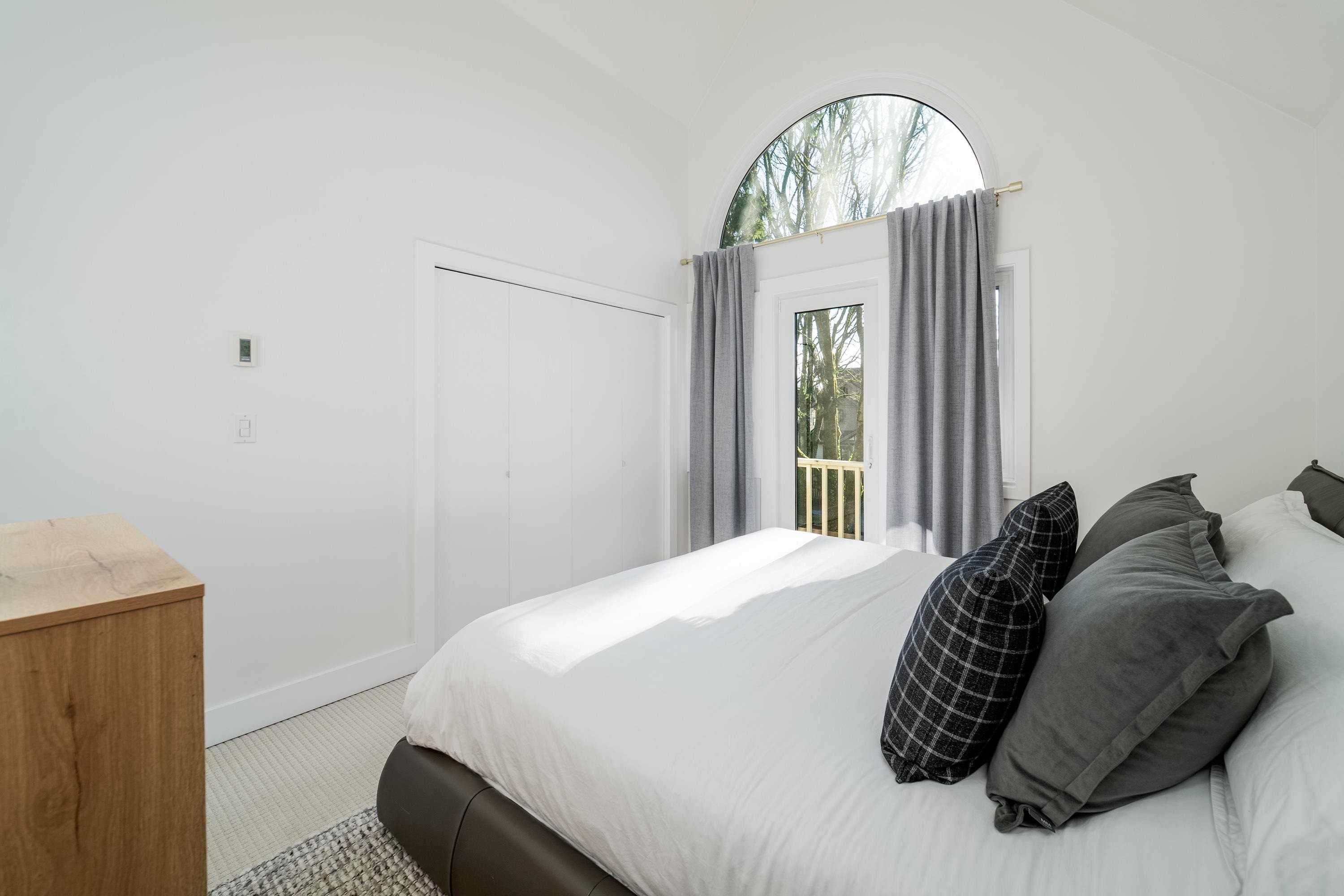 141 13Th Avenue W, Vancouver, BC