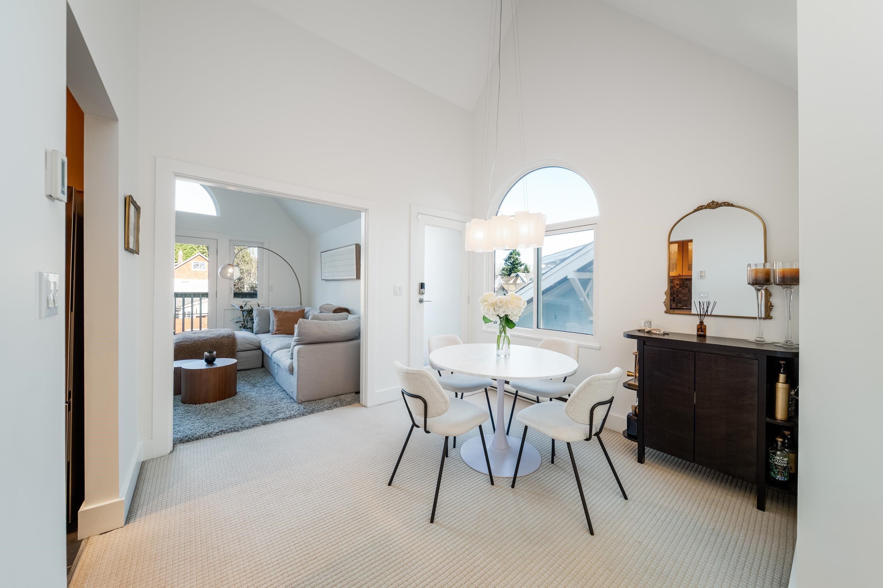 141 13Th Avenue W, Vancouver, BC