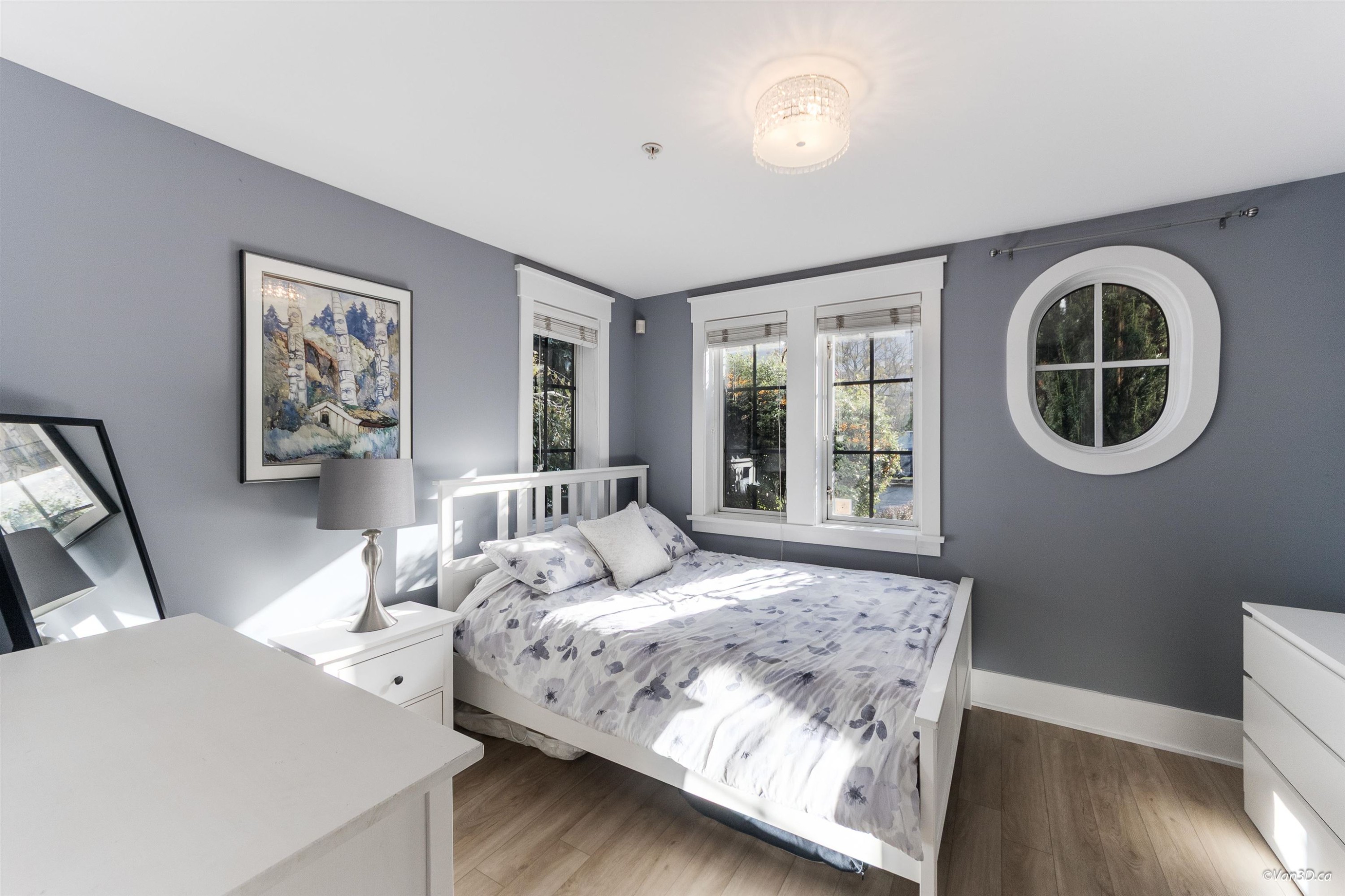 1017 8Th Avenue W, Vancouver, BC