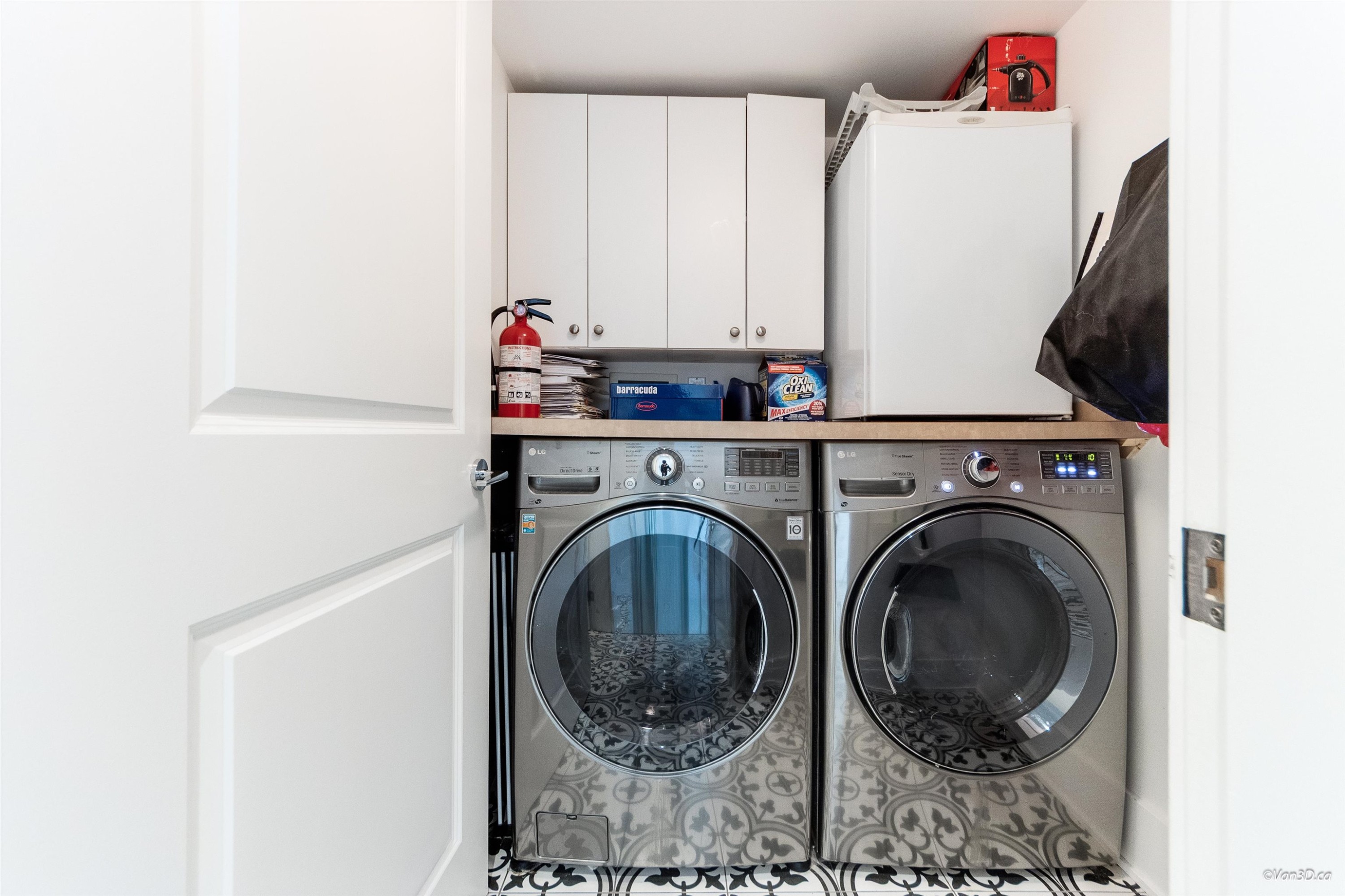 1017 8Th Avenue W, Vancouver, BC