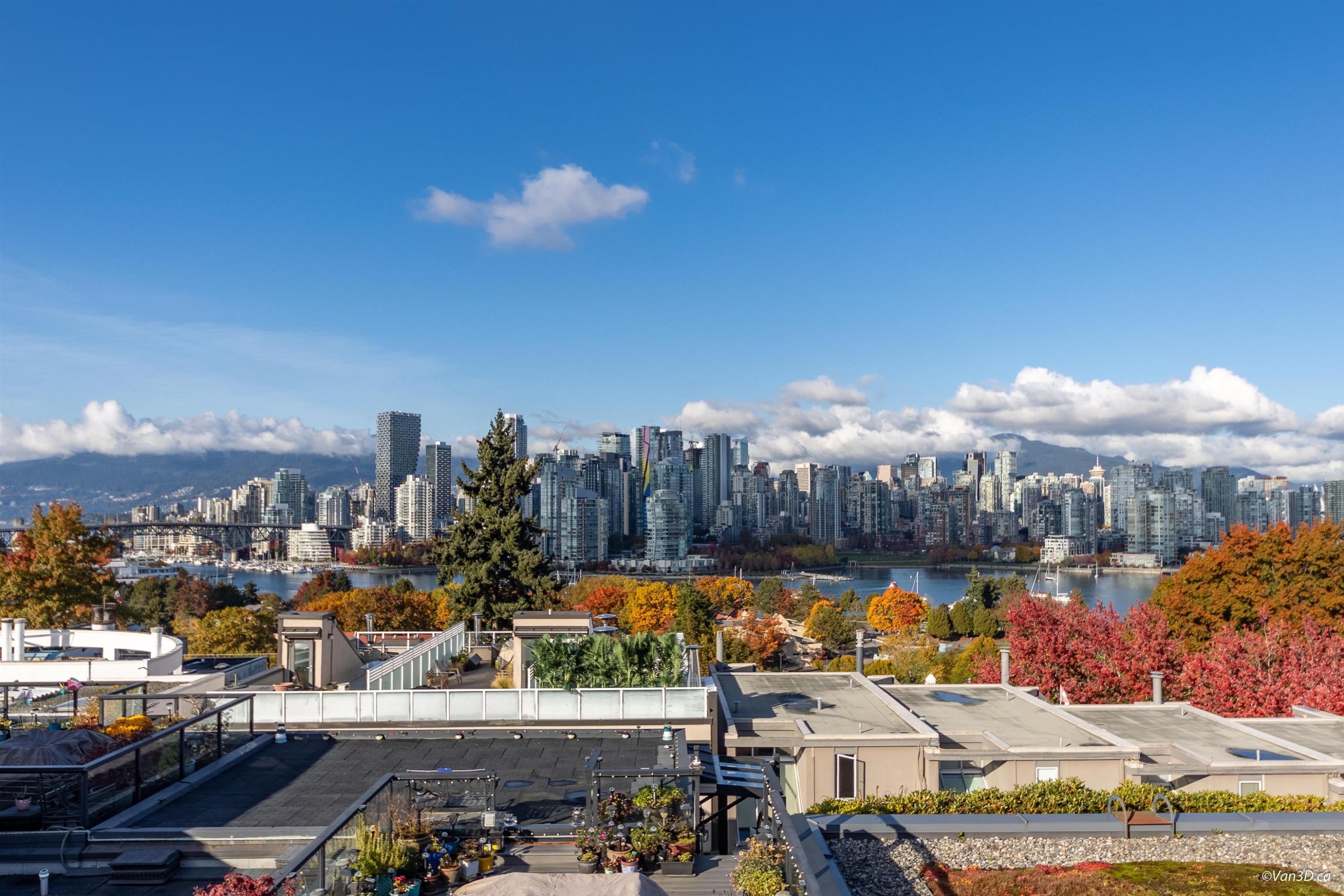 1017 8Th Avenue W, Vancouver, BC