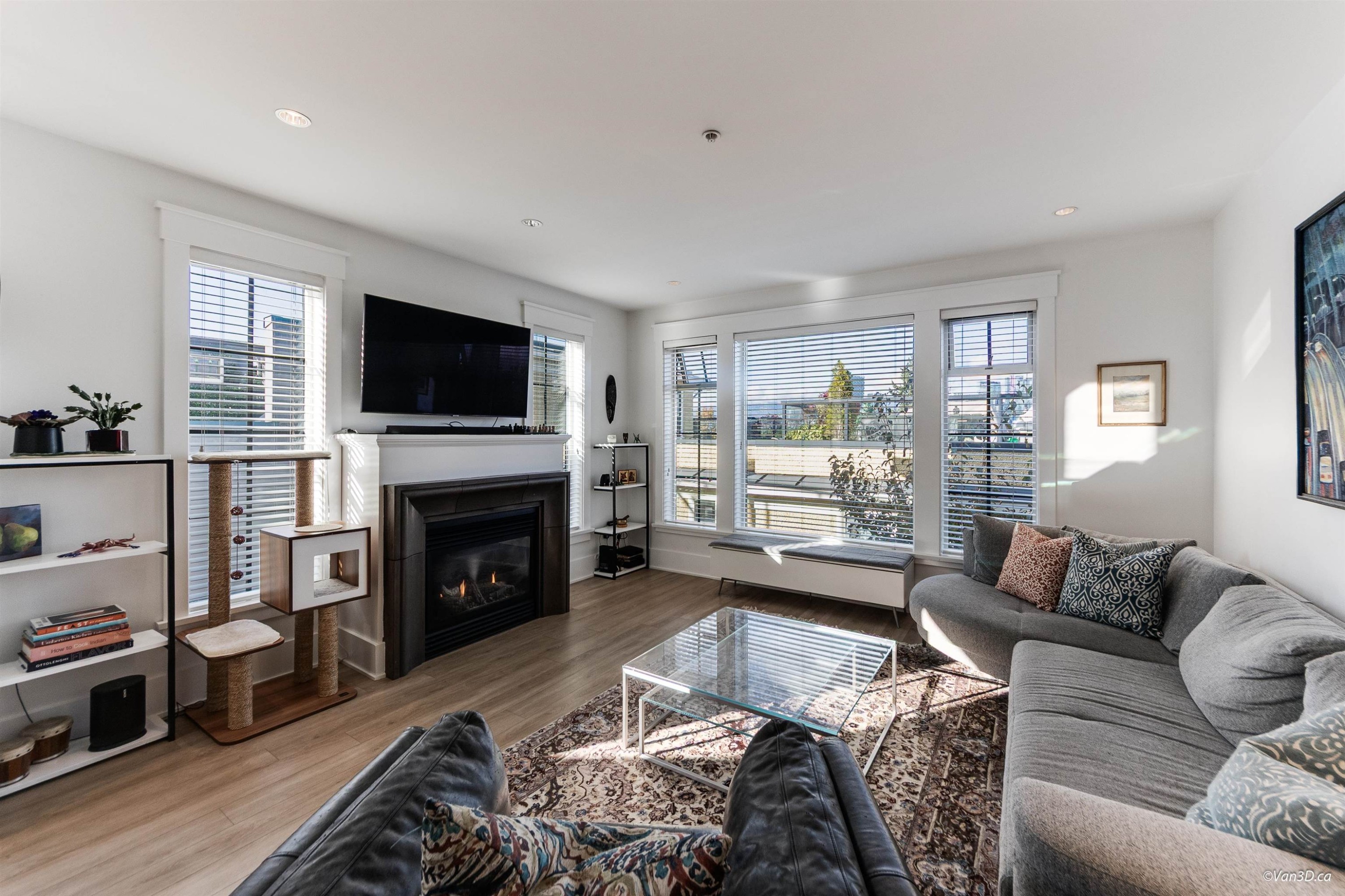 1017 8Th Avenue W, Vancouver, BC