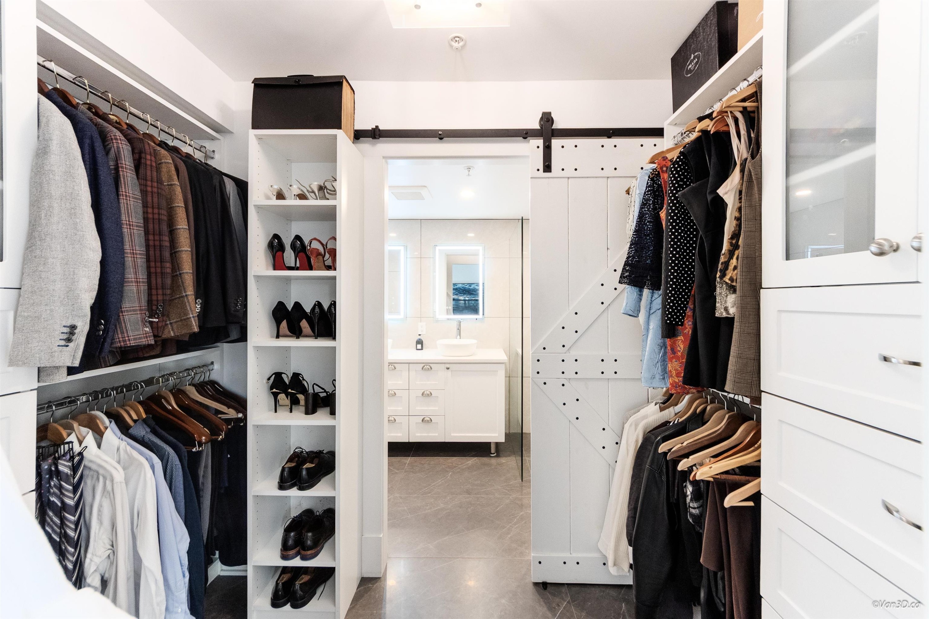 1017 8Th Avenue W, Vancouver, BC