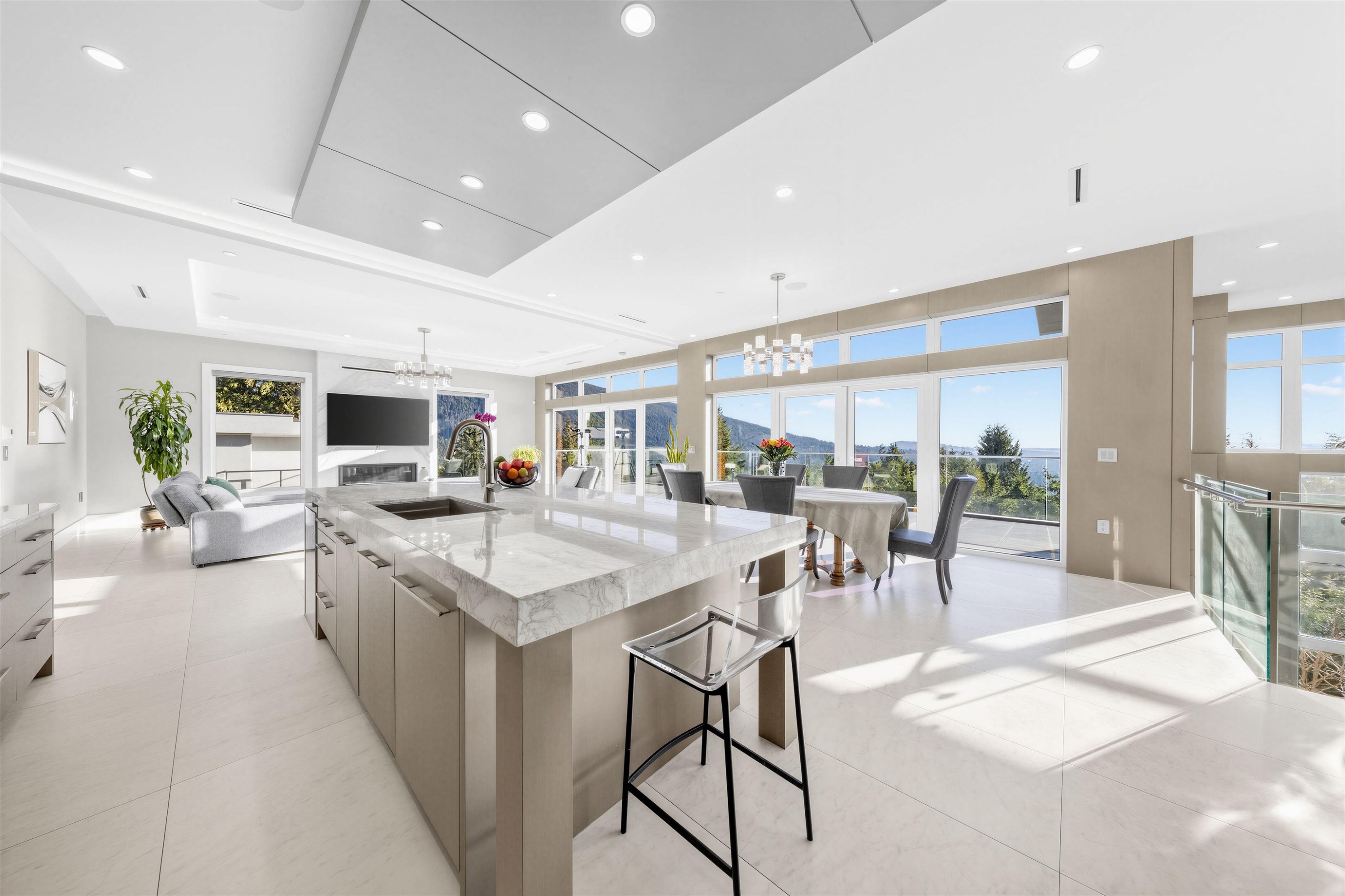 515 Ballantree Road, West Vancouver, BC