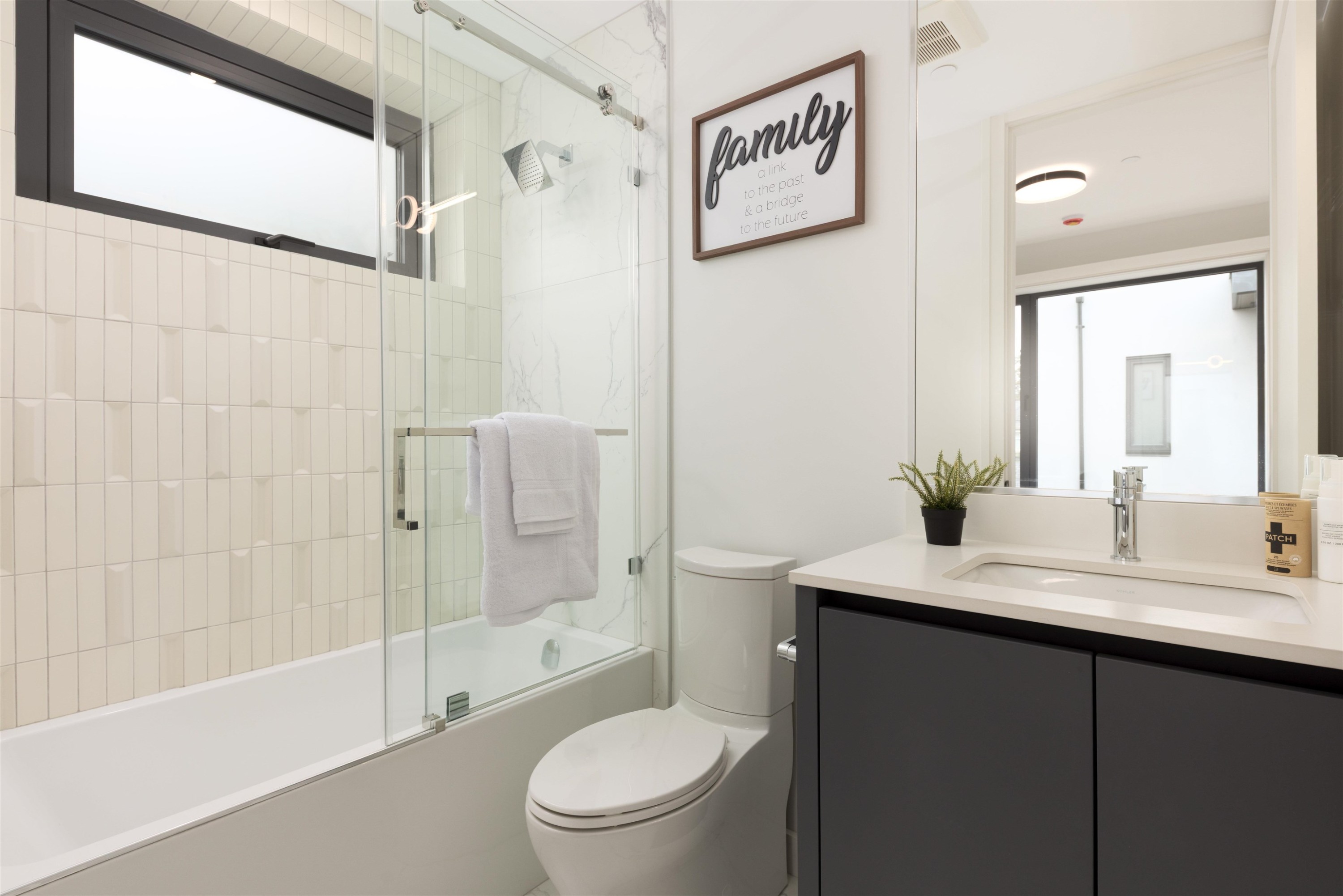 1-1183 33Rd Avenue W, Vancouver, BC