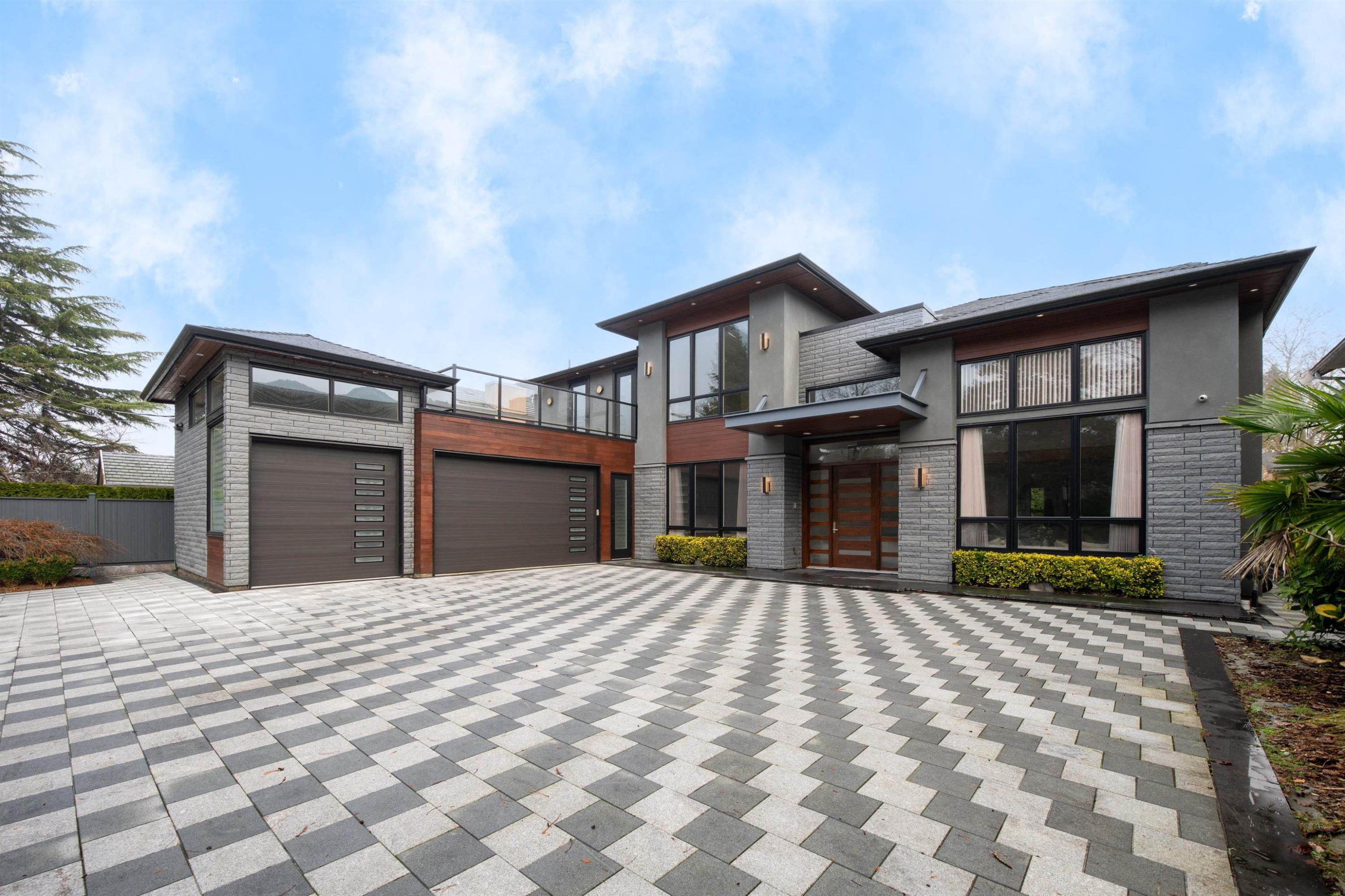 8160 Railway Avenue, Richmond, BC