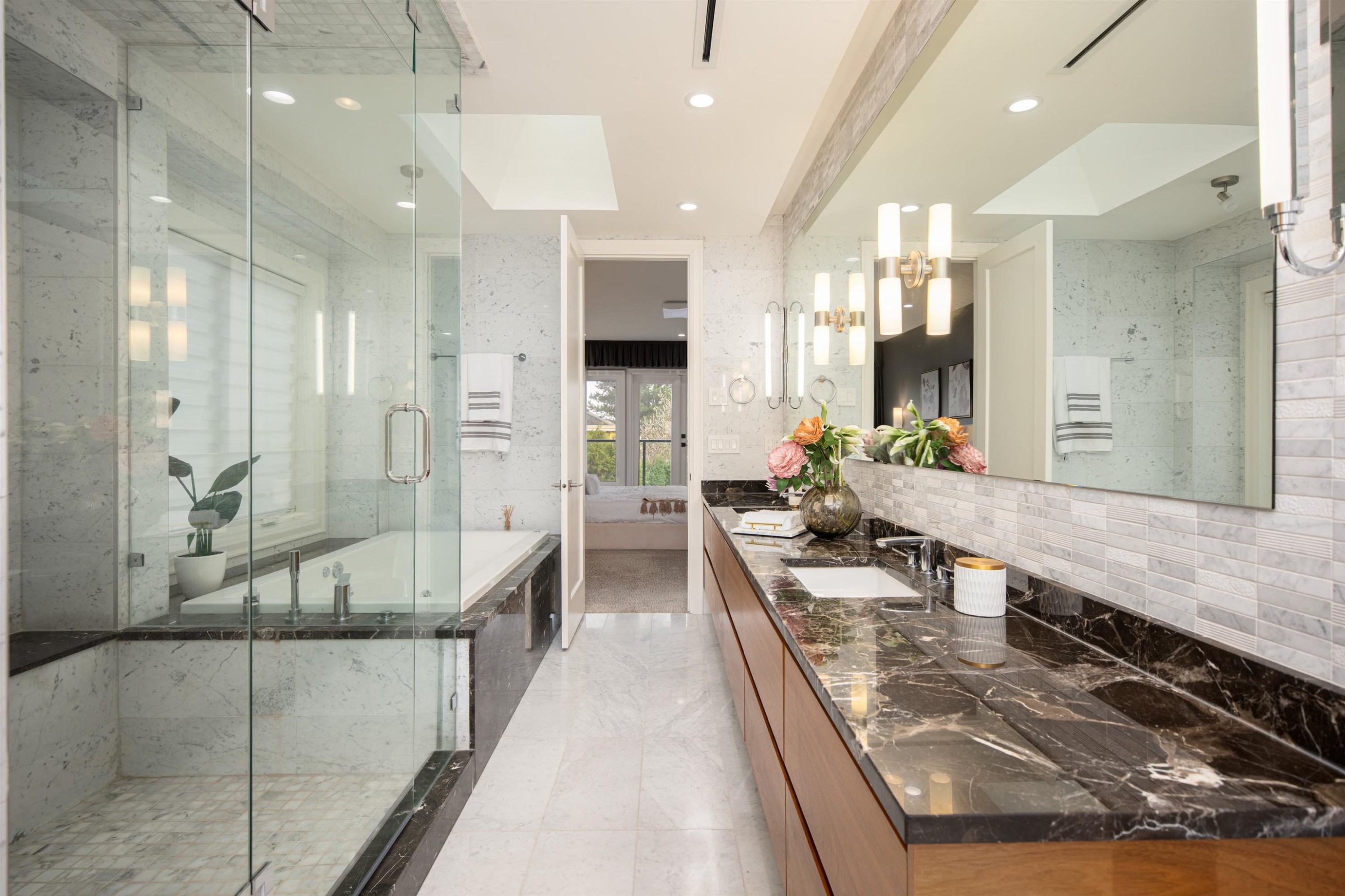 8160 Railway Avenue, Richmond, BC