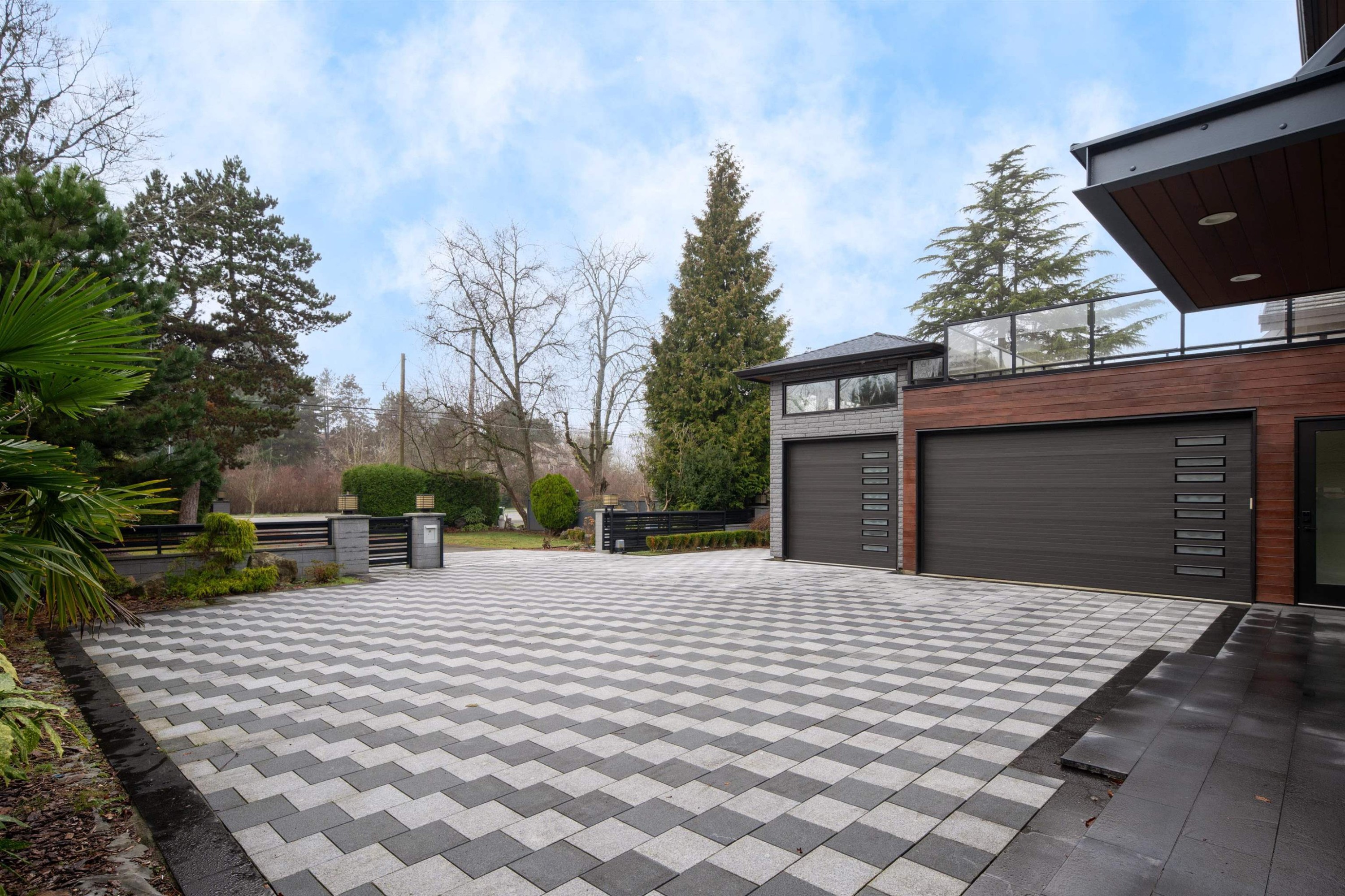 8160 Railway Avenue, Richmond, BC