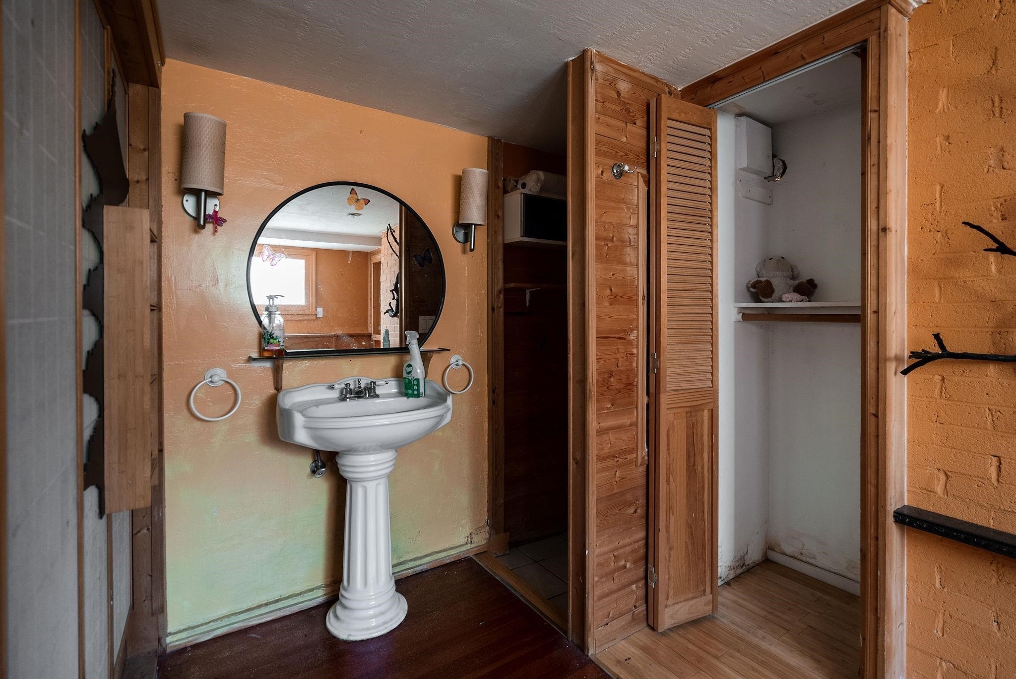 228 26Th Avenue E, Vancouver, BC