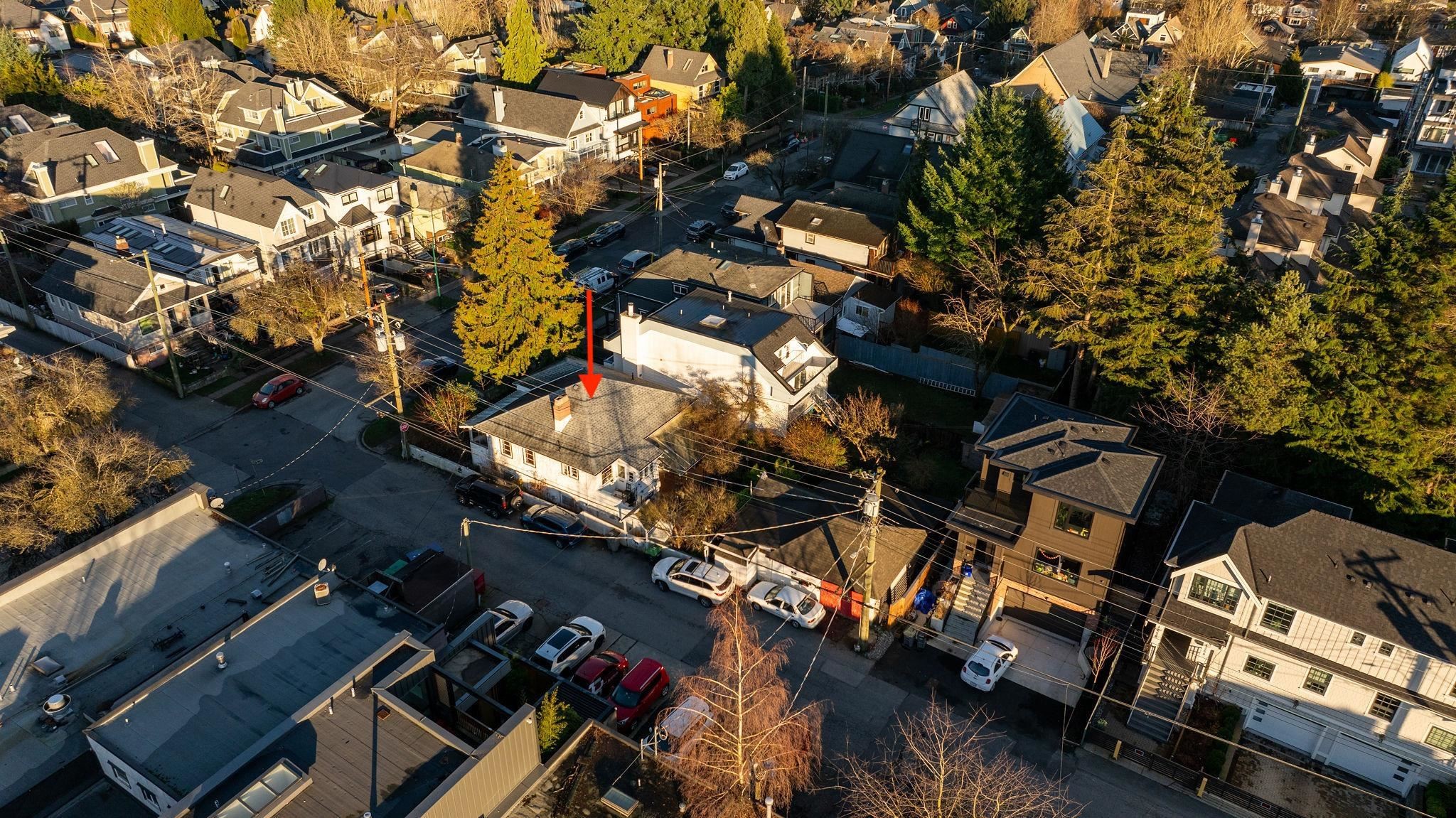 228 26Th Avenue E, Vancouver, BC