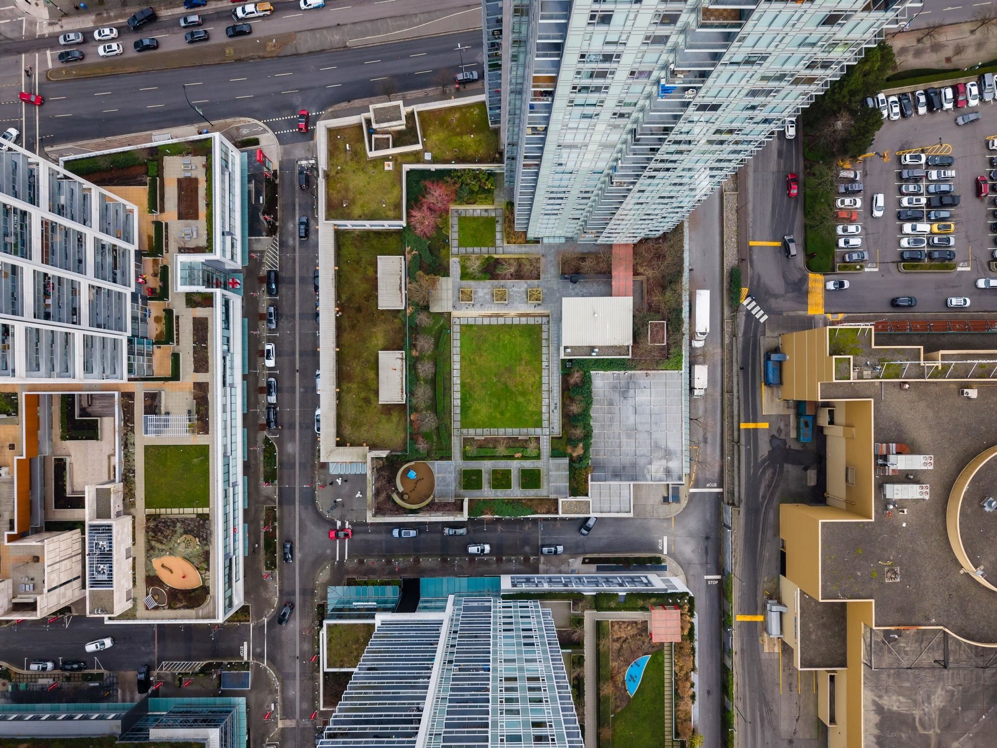 2009-4688 Kingsway, Burnaby, BC