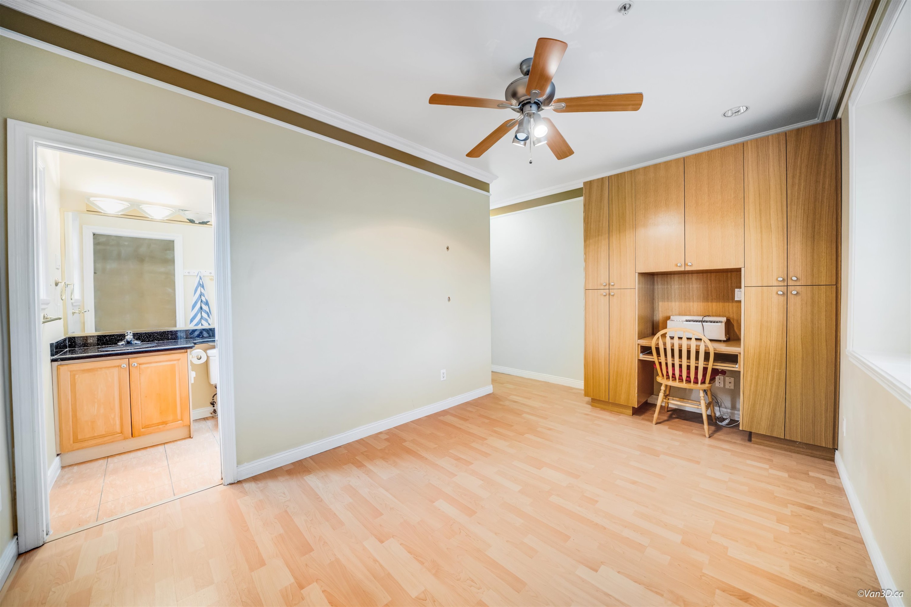 742 51St Avenue E, Vancouver, BC