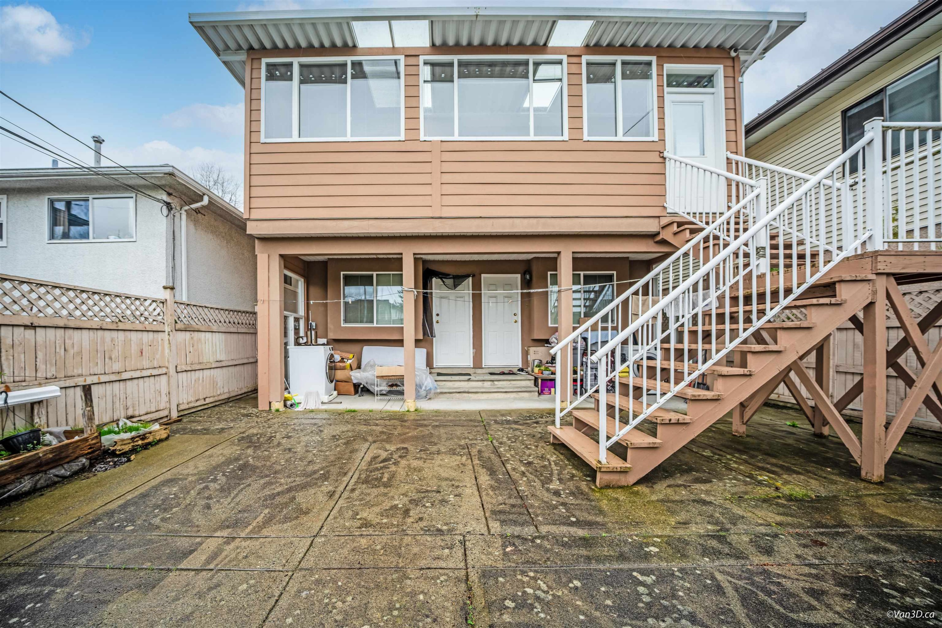 742 51St Avenue E, Vancouver, BC