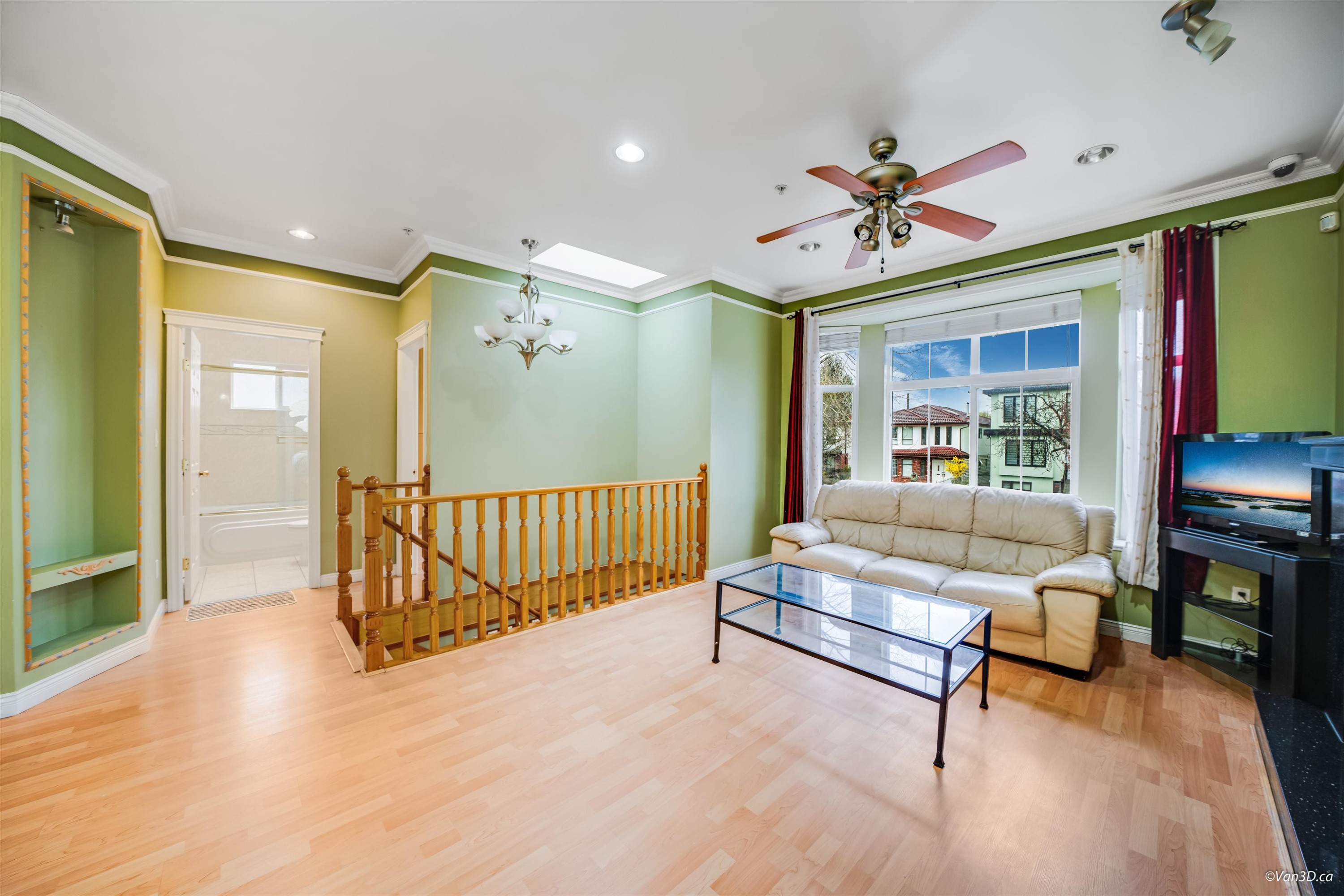 742 51St Avenue E, Vancouver, BC