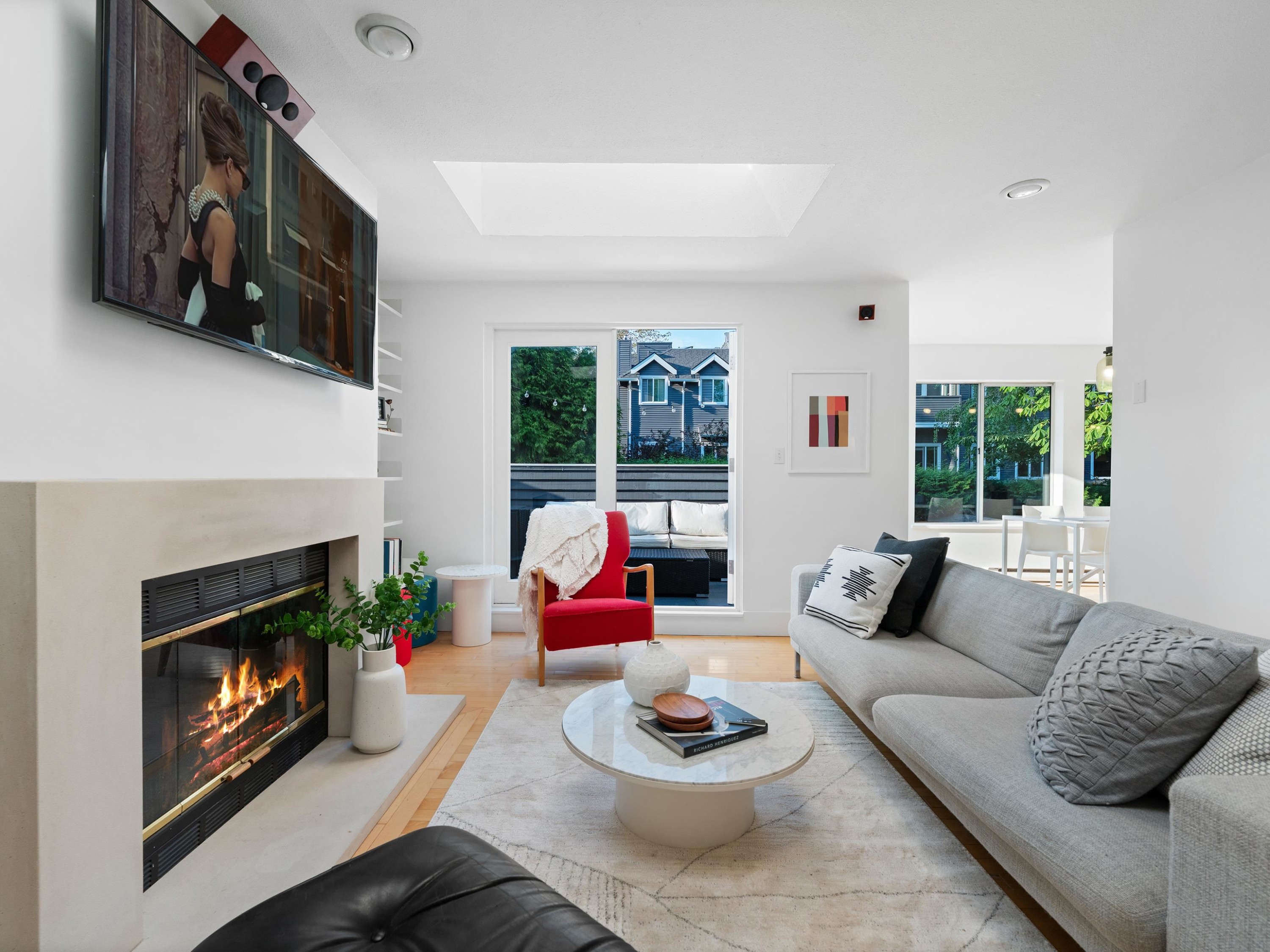 2343 7Th Avenue W, Vancouver, BC