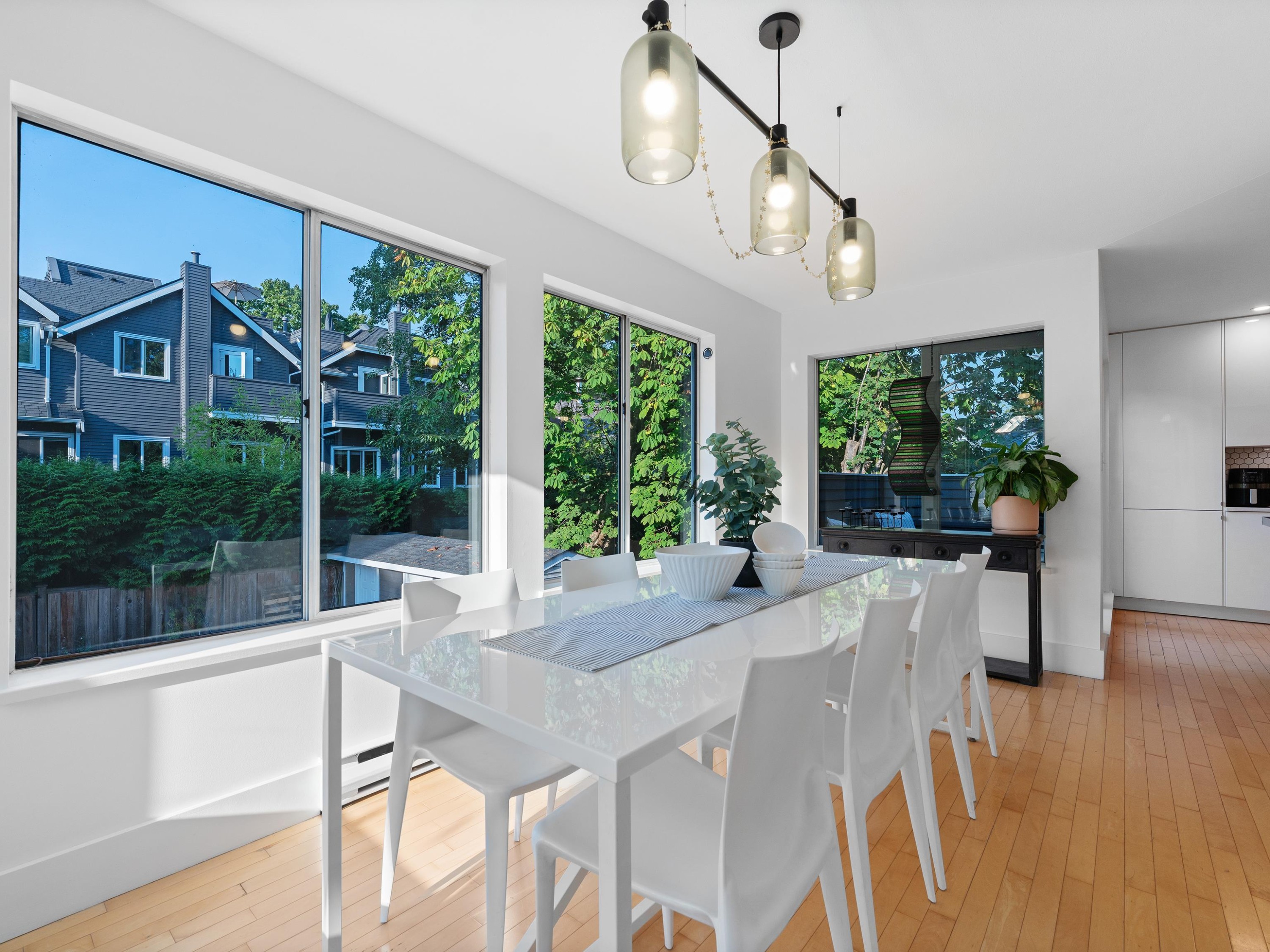 2343 7Th Avenue W, Vancouver, BC