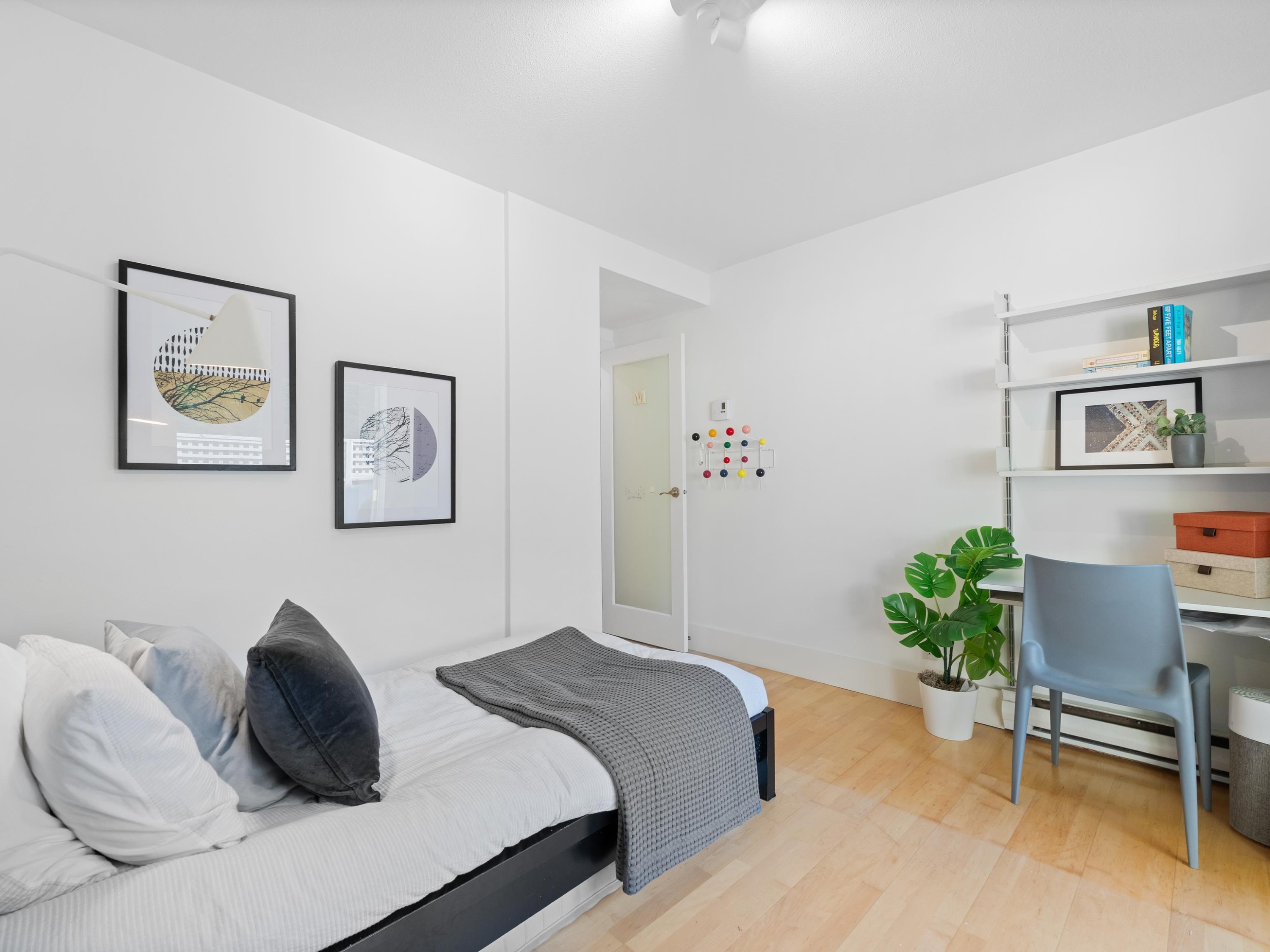 2343 7Th Avenue W, Vancouver, BC