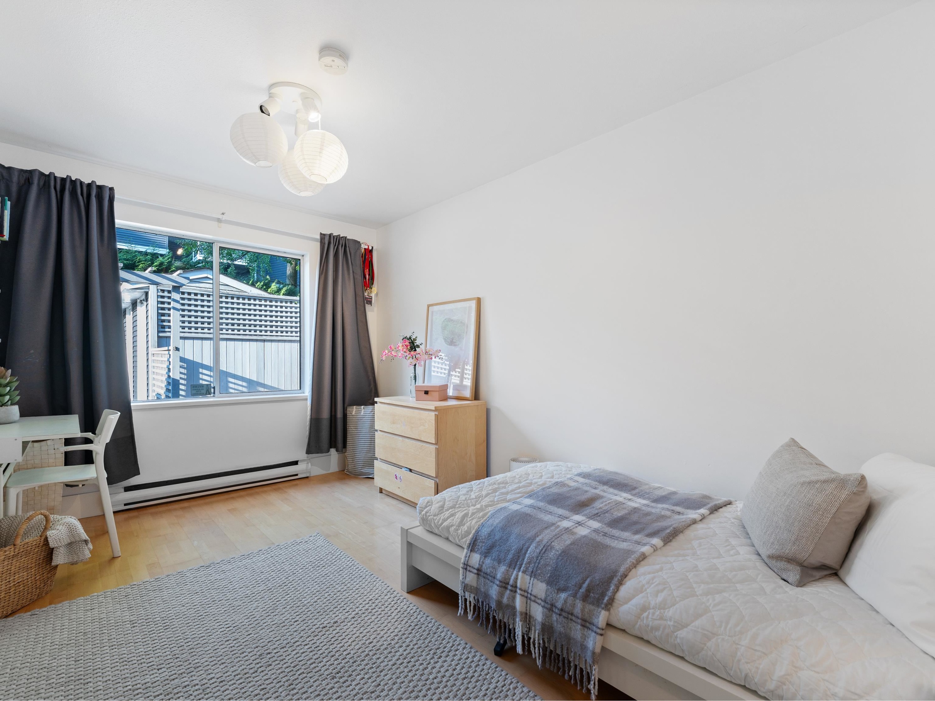 2343 7Th Avenue W, Vancouver, BC