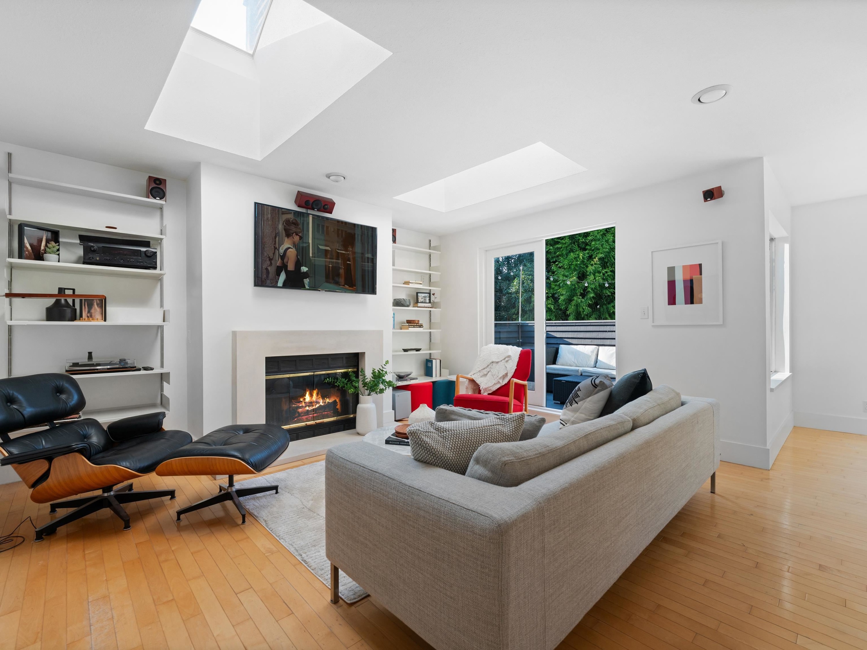 2343 7Th Avenue W, Vancouver, BC