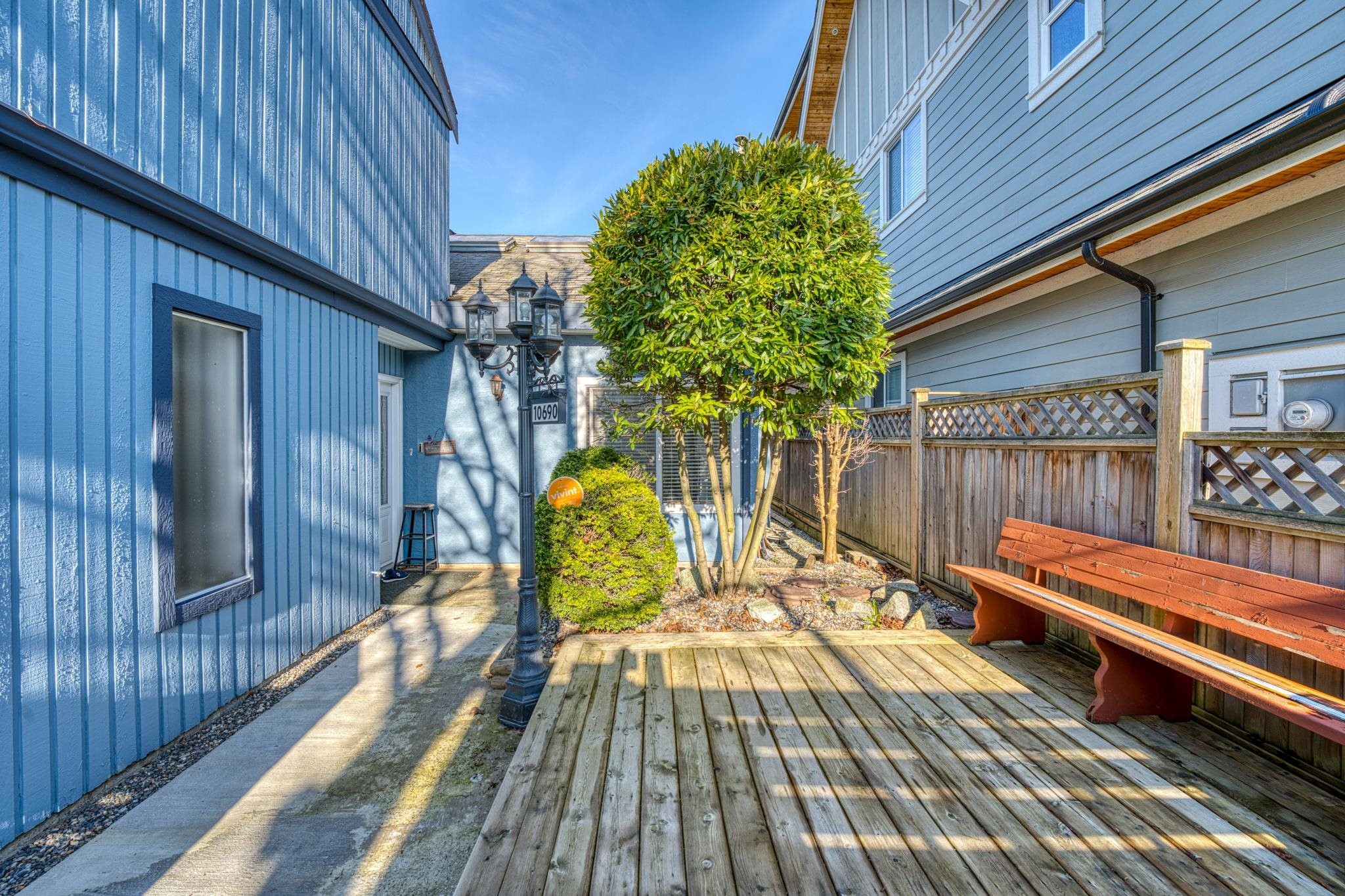 10690 Hollybank Drive, Richmond, BC