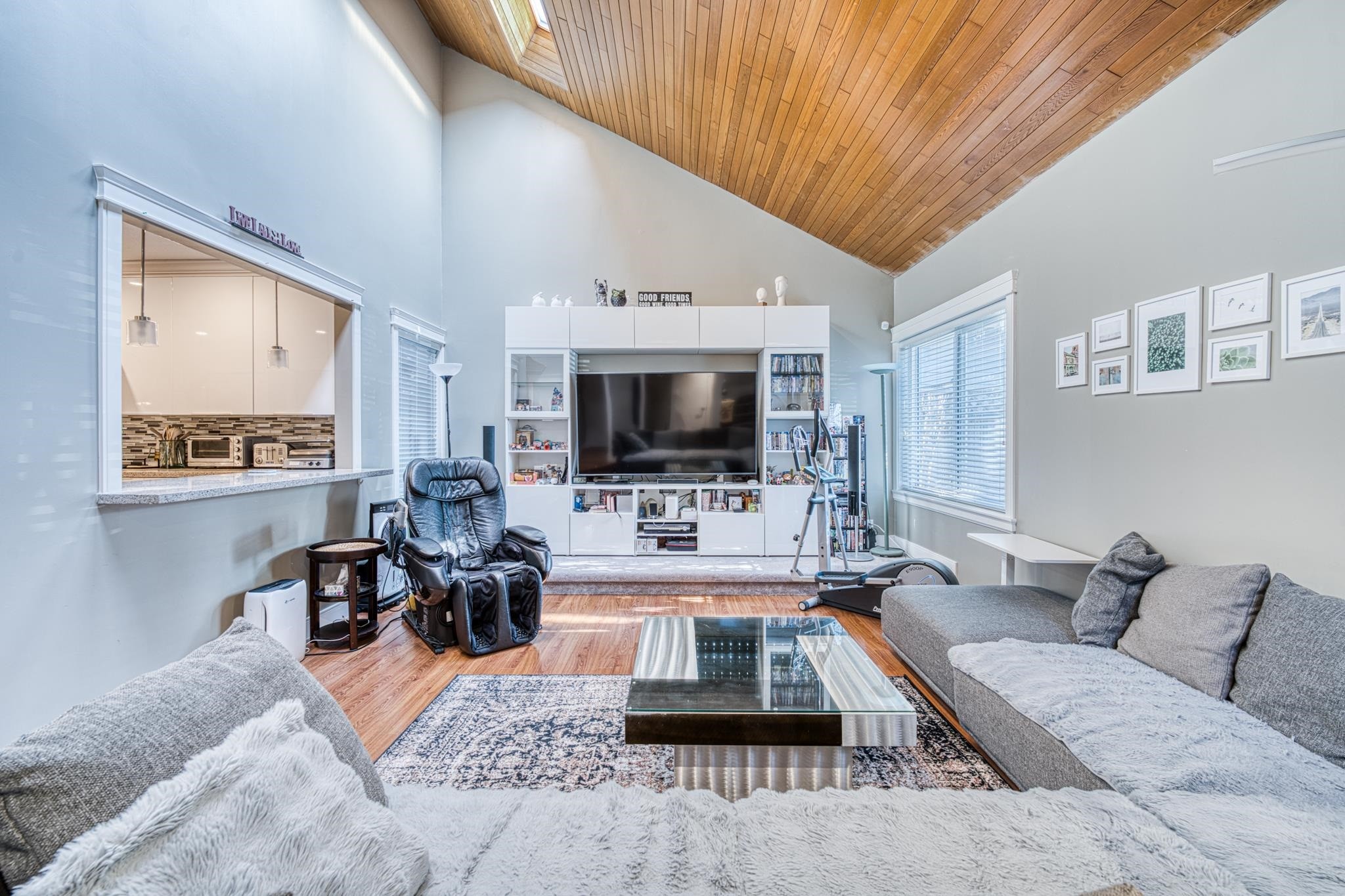 10690 Hollybank Drive, Richmond, BC