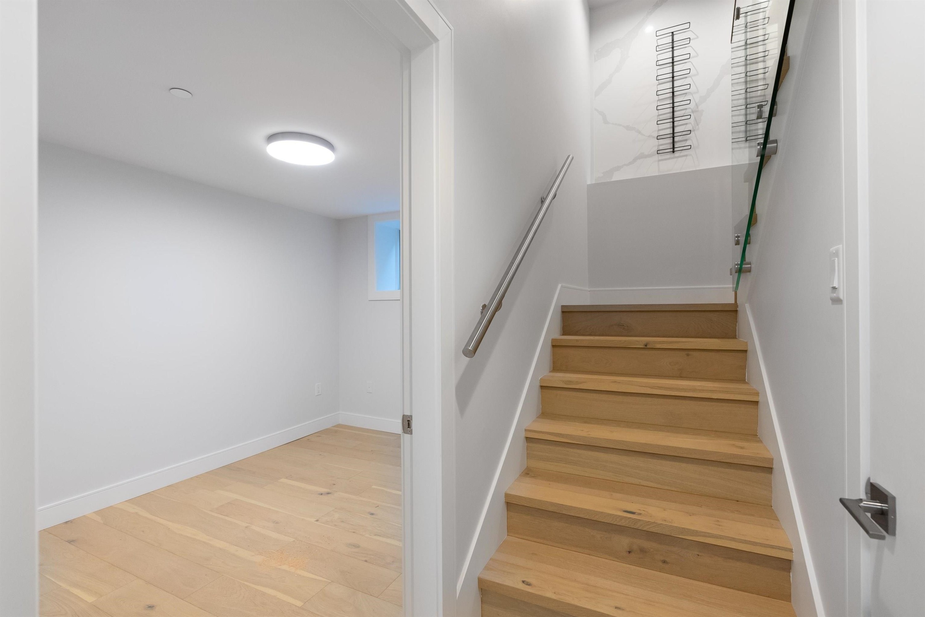 3433 Dundas Street, Vancouver, BC