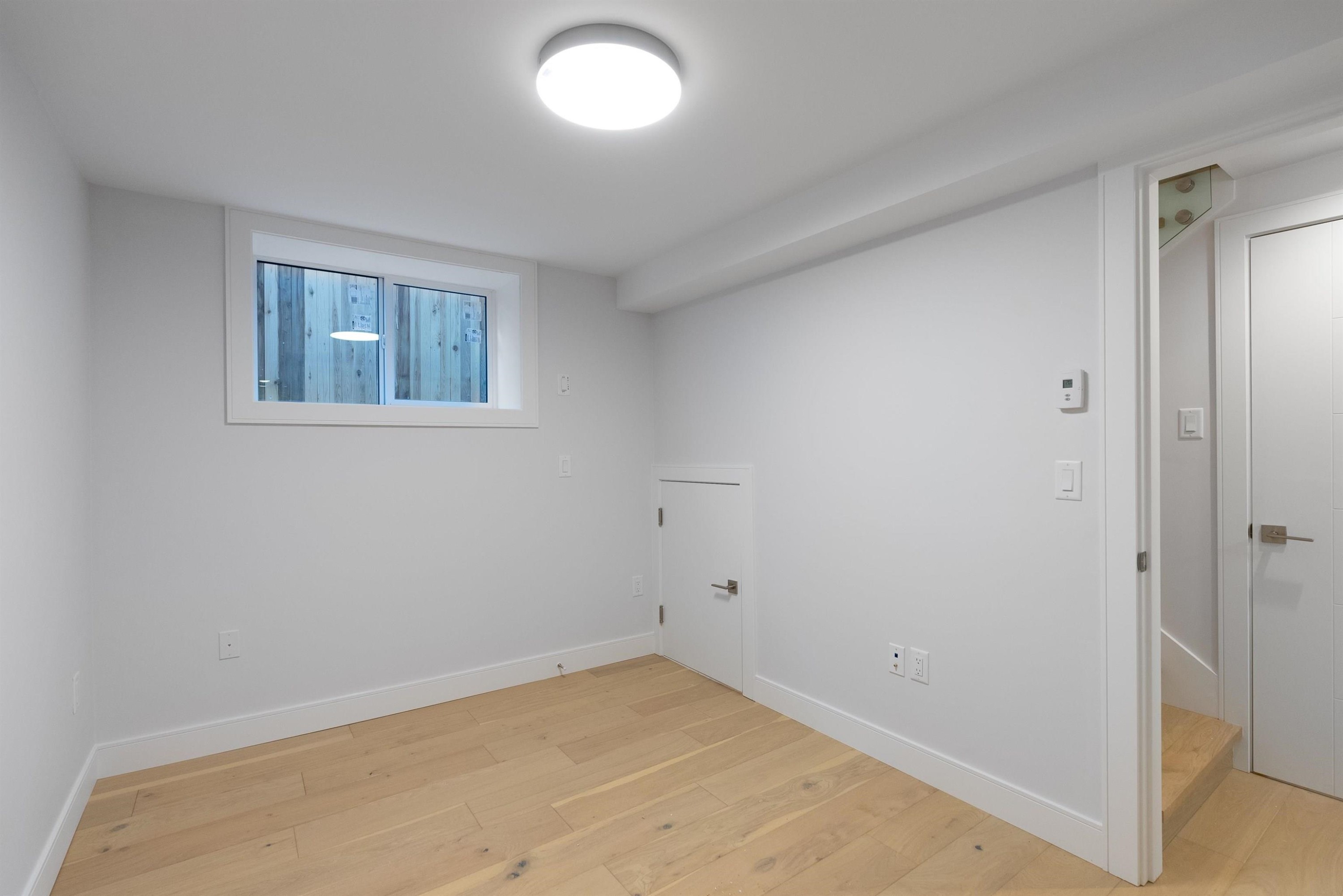 3433 Dundas Street, Vancouver, BC