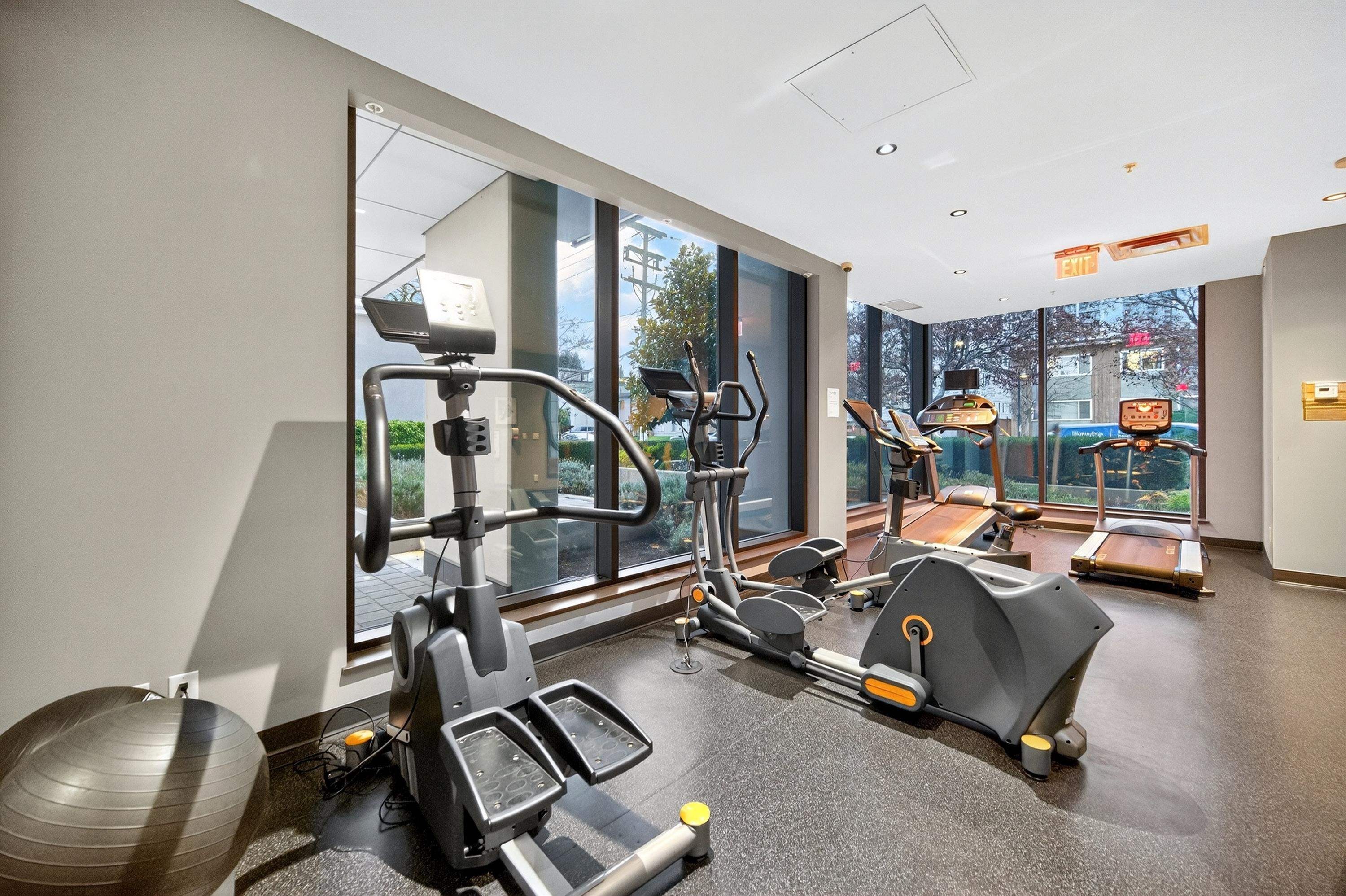 905-6658 Dow Avenue, Burnaby, BC