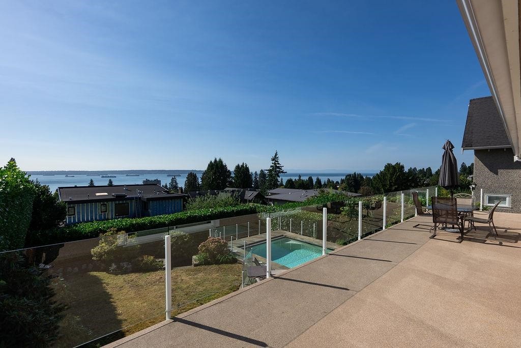 2316 Nelson Avenue, West Vancouver, BC