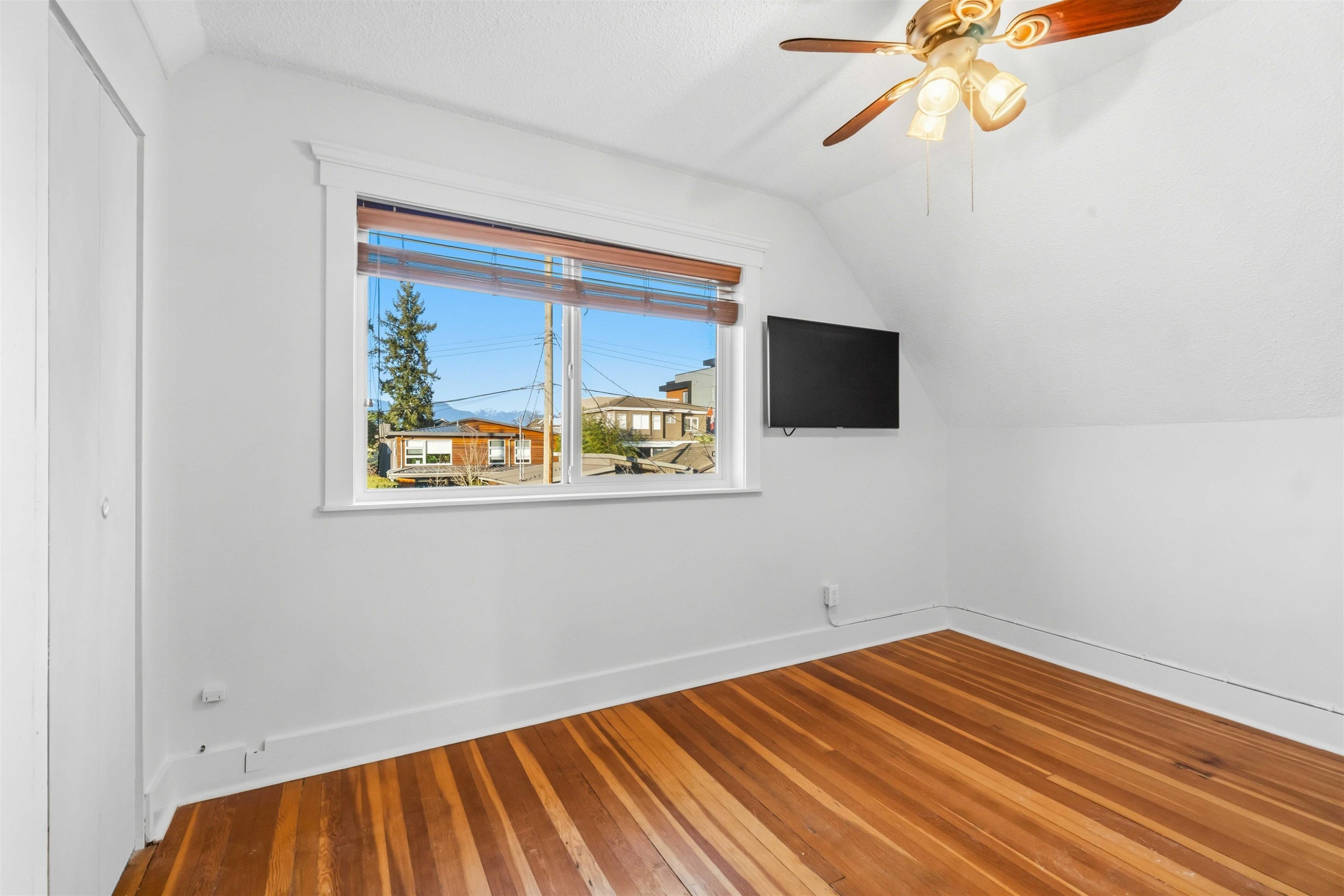 621 23Rd Avenue E, Vancouver, BC